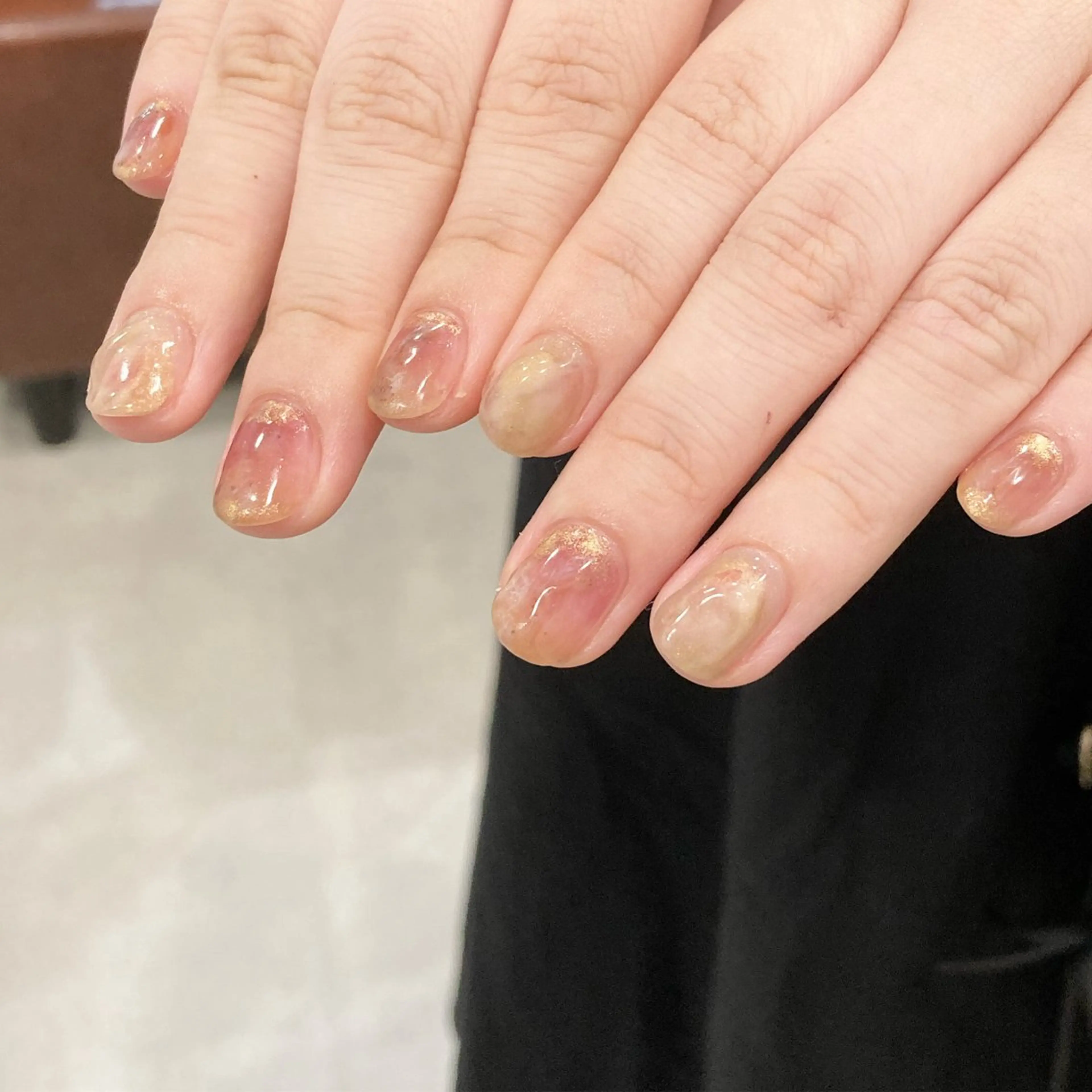 ネイル ニュアンスネイル ぷっくりネイル 𓂃toi. 儚げnuanceのネイルデザイン