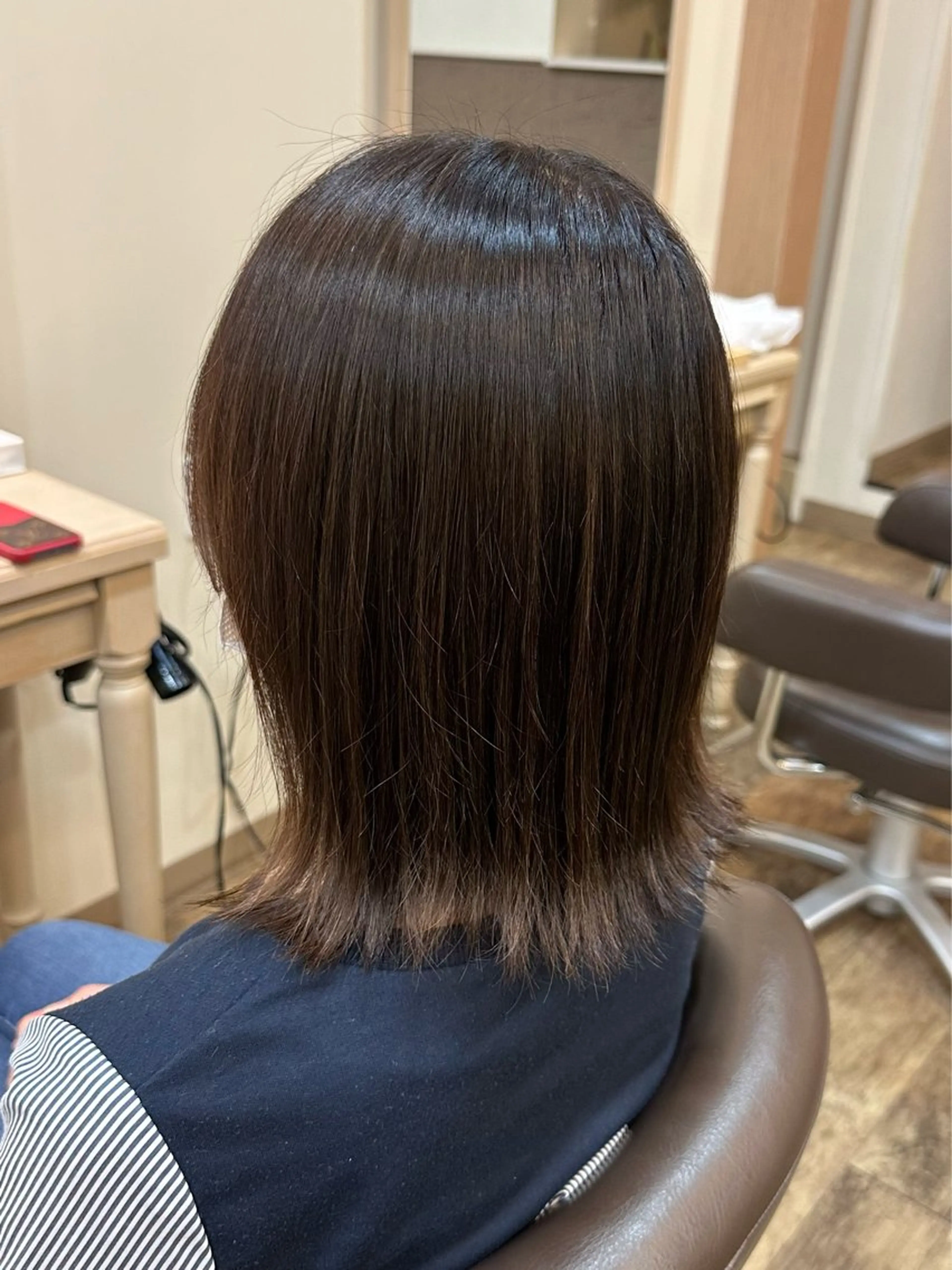 ミディアム カット 縮毛矯正 杉田 花乃のヘアスタイル