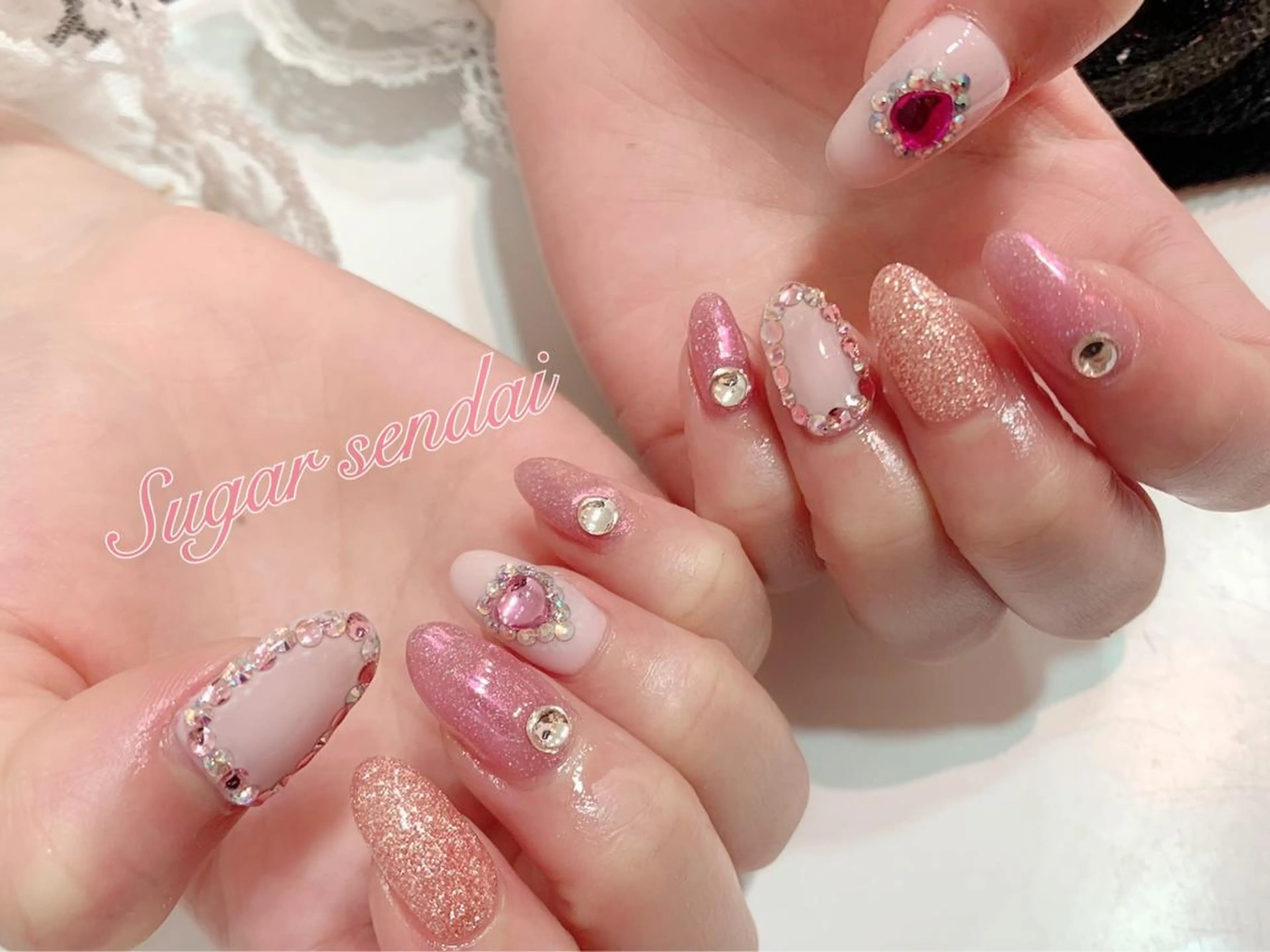 ネイル キラキラネイル ピンク SUGAR sendai Nail所属・鈴木 ゆかりのネイルデザイン