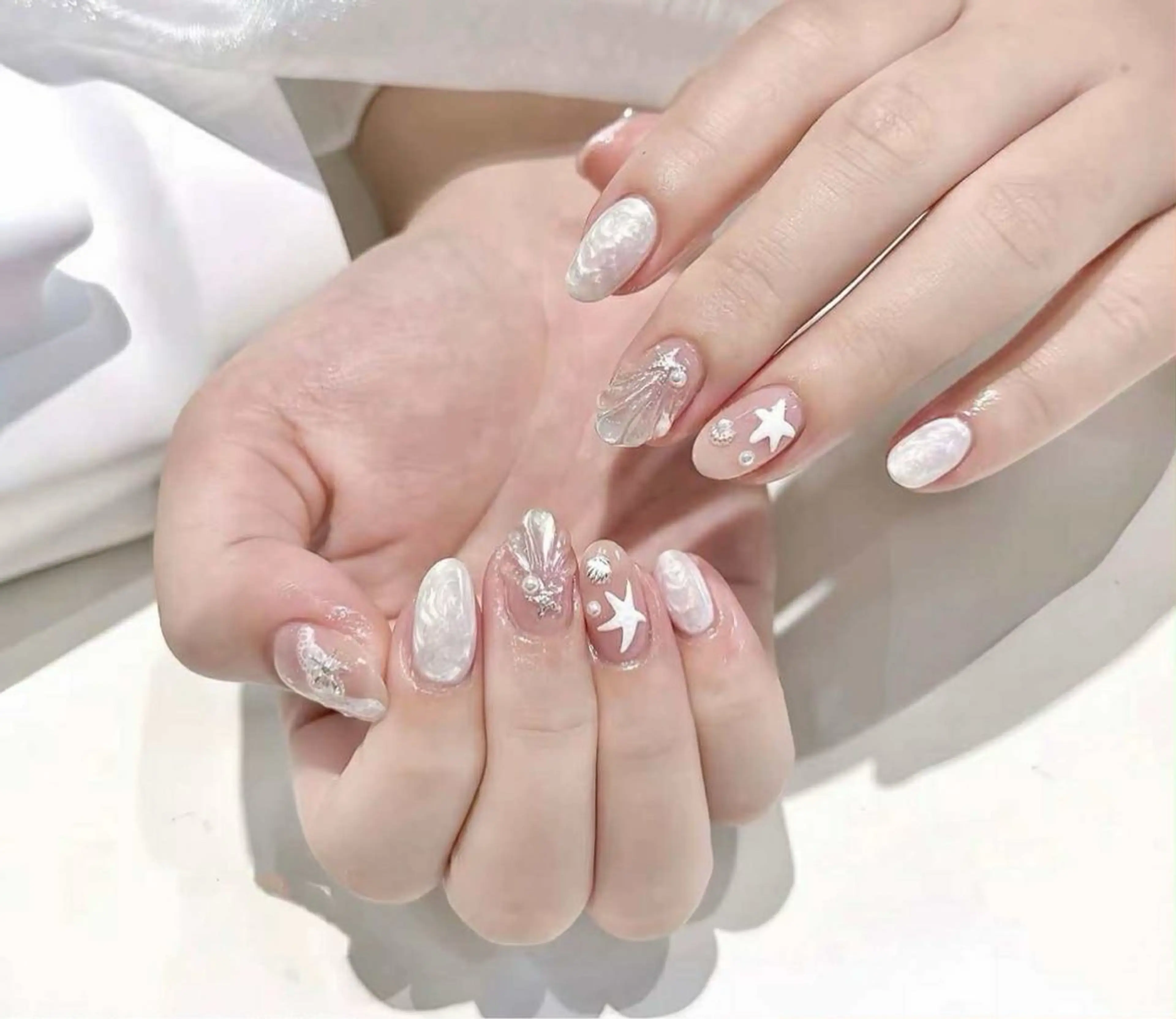ショート ハンドネイル 28nails -hangのネイルデザイン