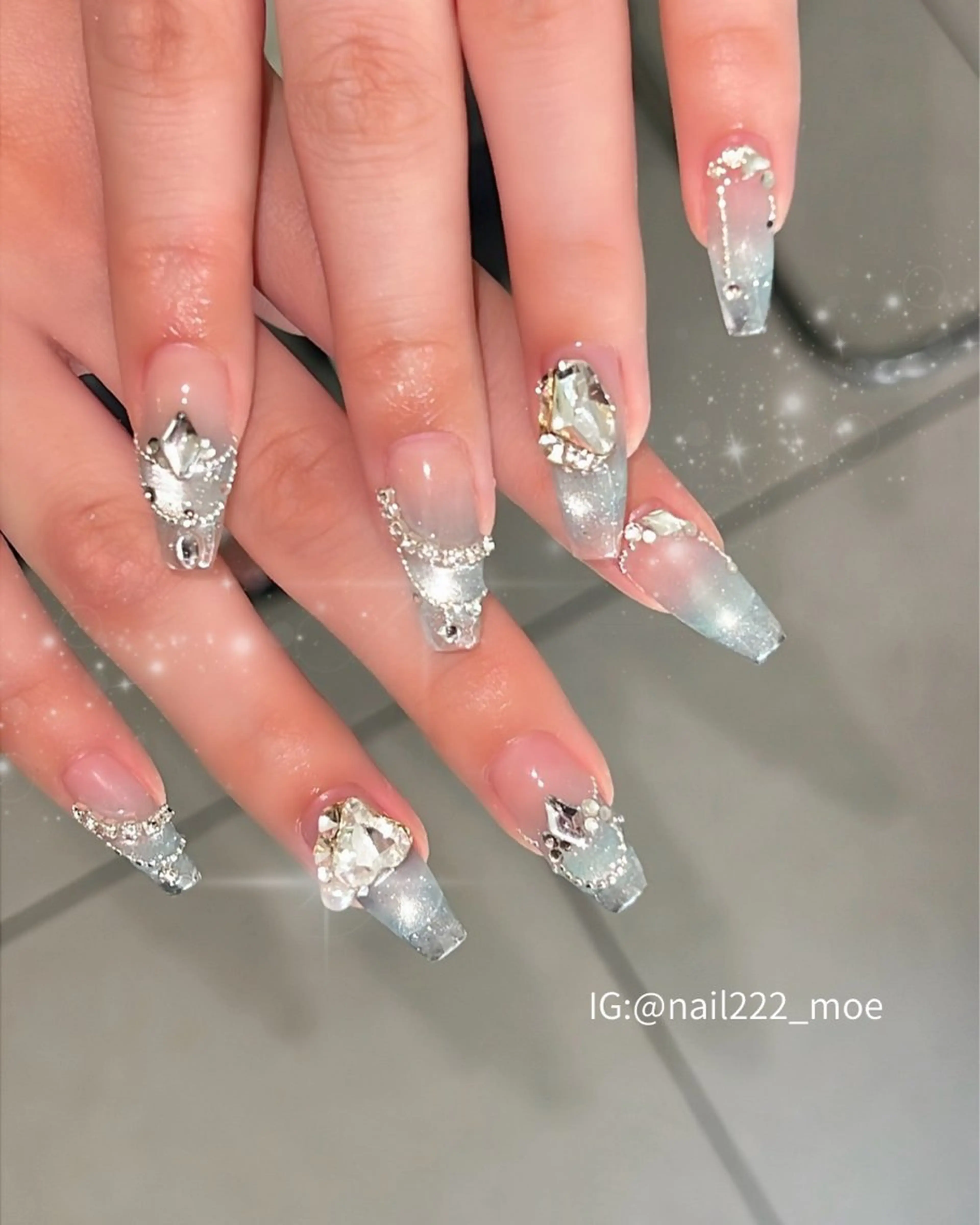 ネイル ハンドネイル ⟡.*222⋰˚☆ MöEのネイルデザイン