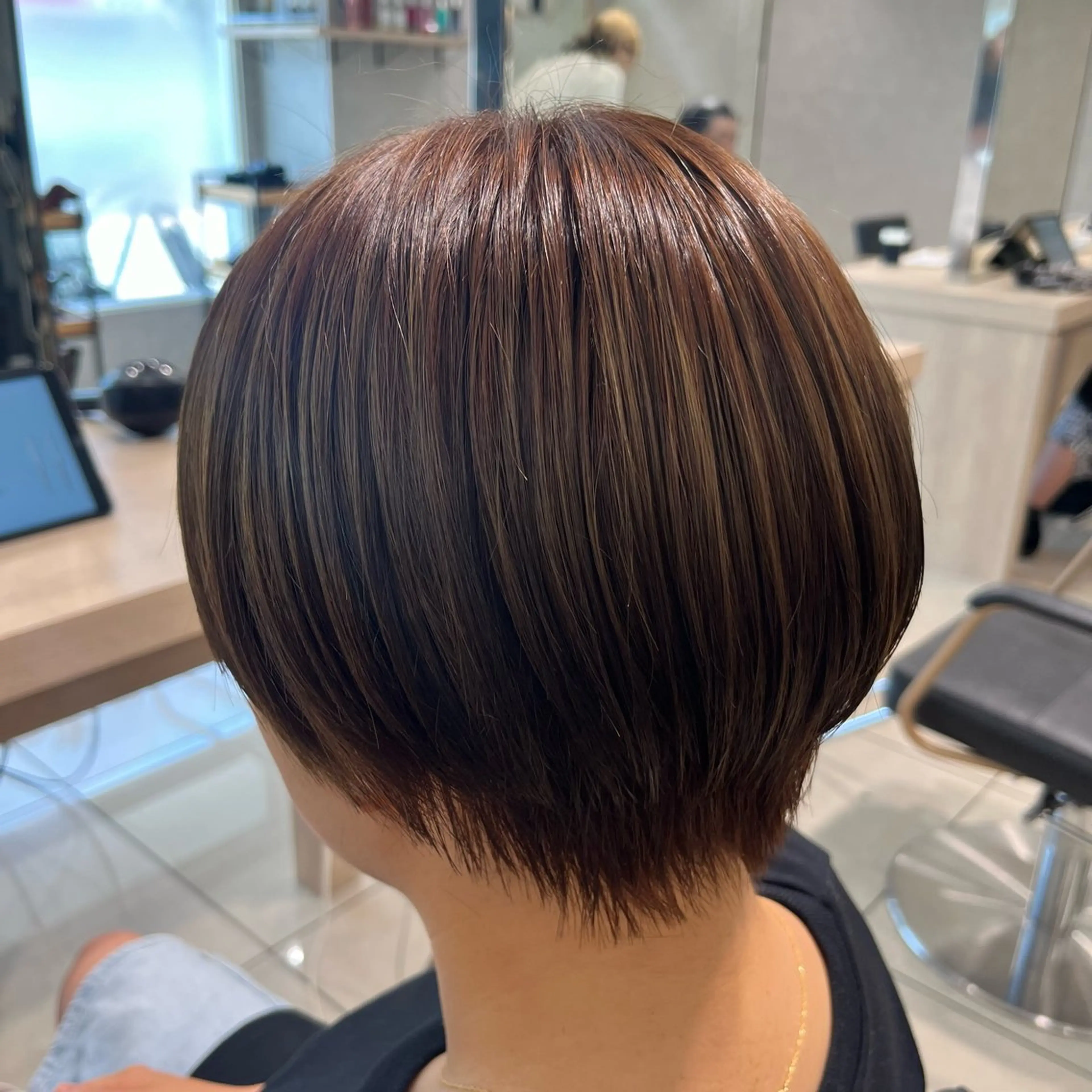 ショート カラー 丸みショート ショートヘア ヘアカラー 巖本 真希のヘアスタイル