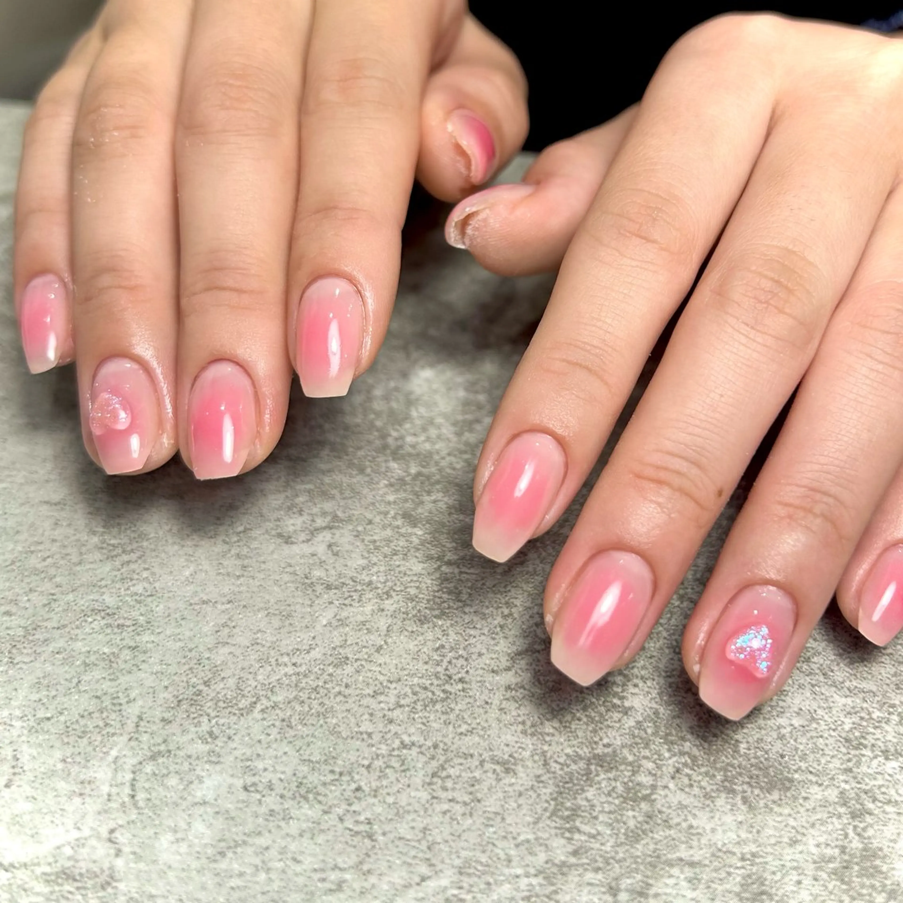 ネイル アートネイル チークネイル ハート Asty Rihoのネイルデザイン