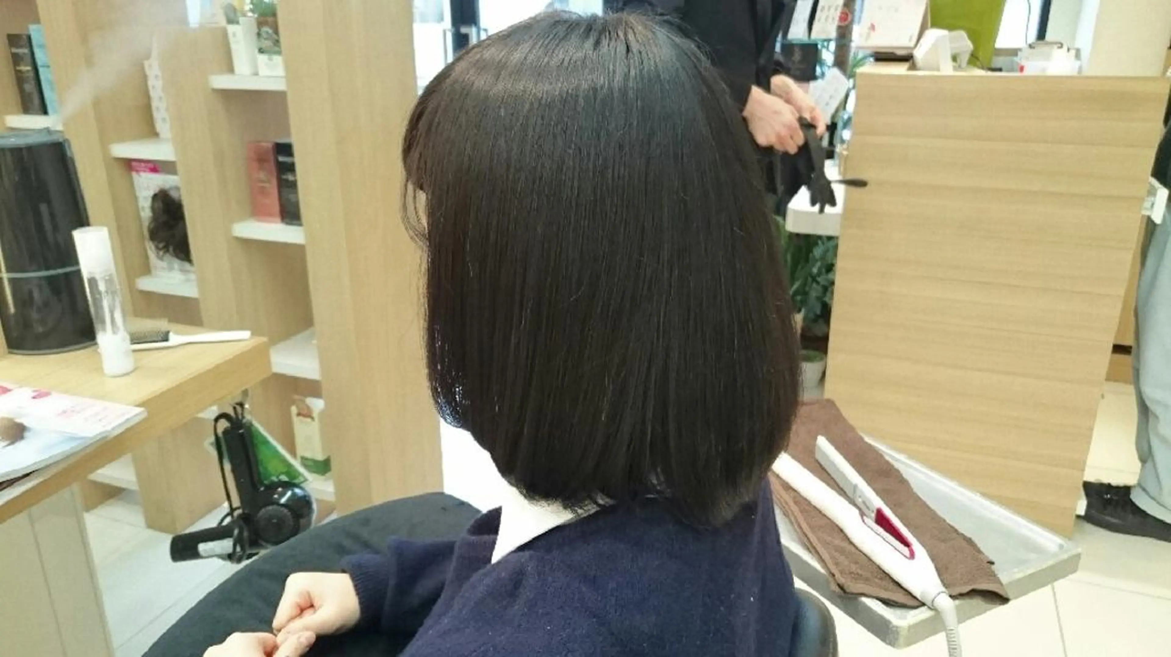 ショート 透明感ハイライト◎ 伊藤夏海のヘアスタイル