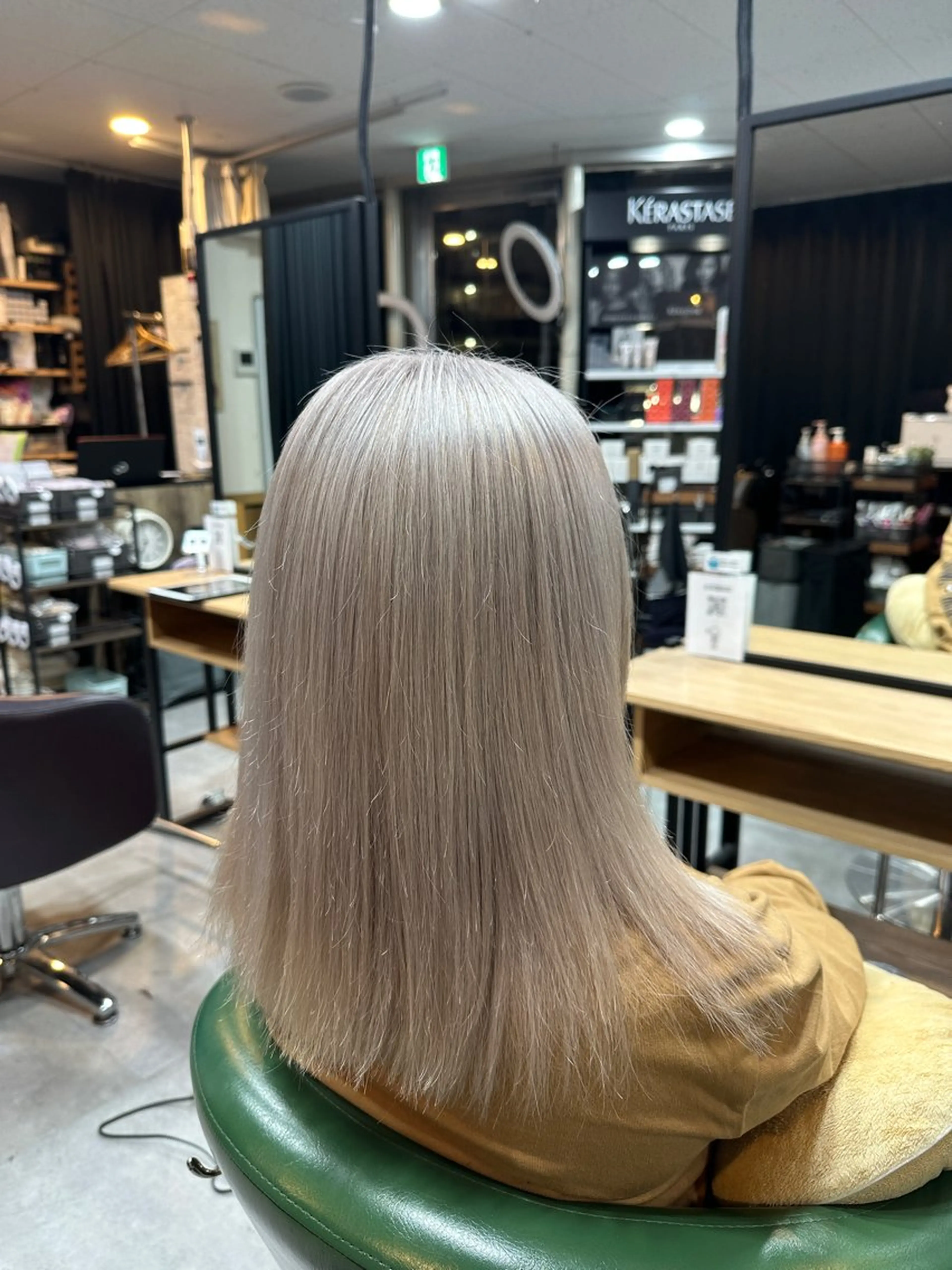 ミディアム カラー keita THREE(A)のヘアスタイル