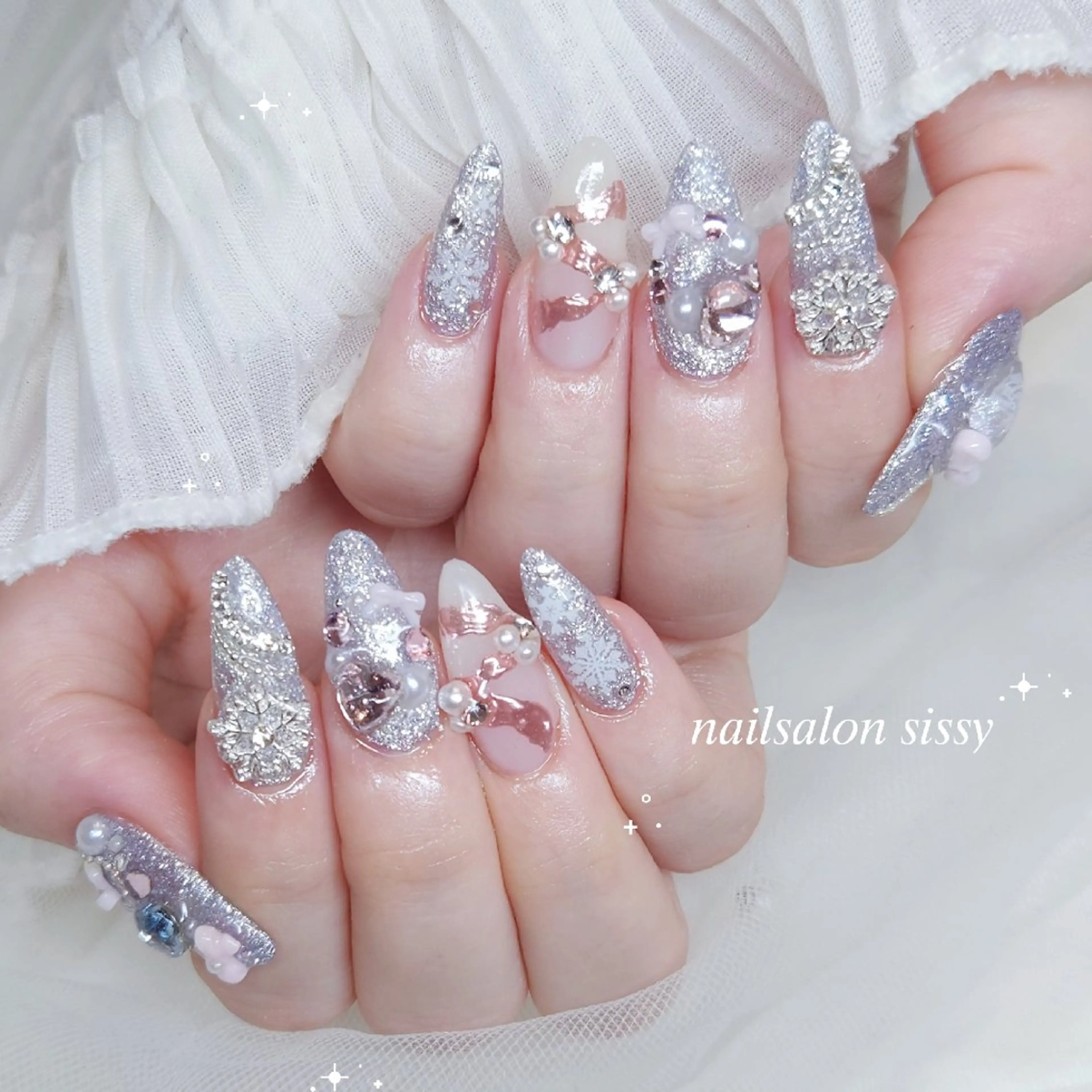 ネイル ワンホンネイル 冬ネイル クリスマス ハンドネイル nailsalon sissy所属・sissy hatsuneのネイルデザイン