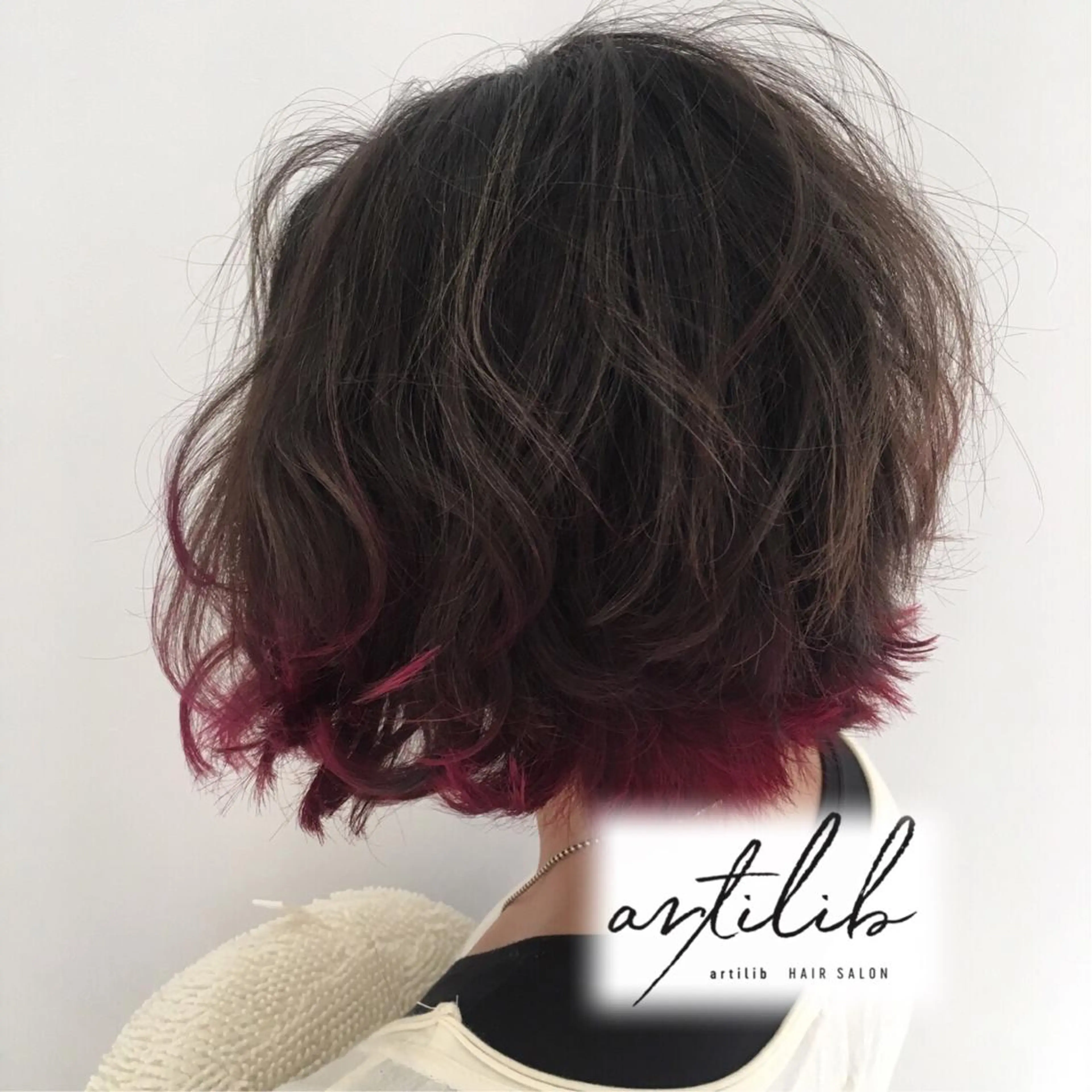 ショート カラー ヘアアレンジ 切りっぱなしボブ ショートボブ アディクシーカラー アクアカラー 透明感カラー SHO担当髪質改善 東加古川アーティブのヘアスタイル