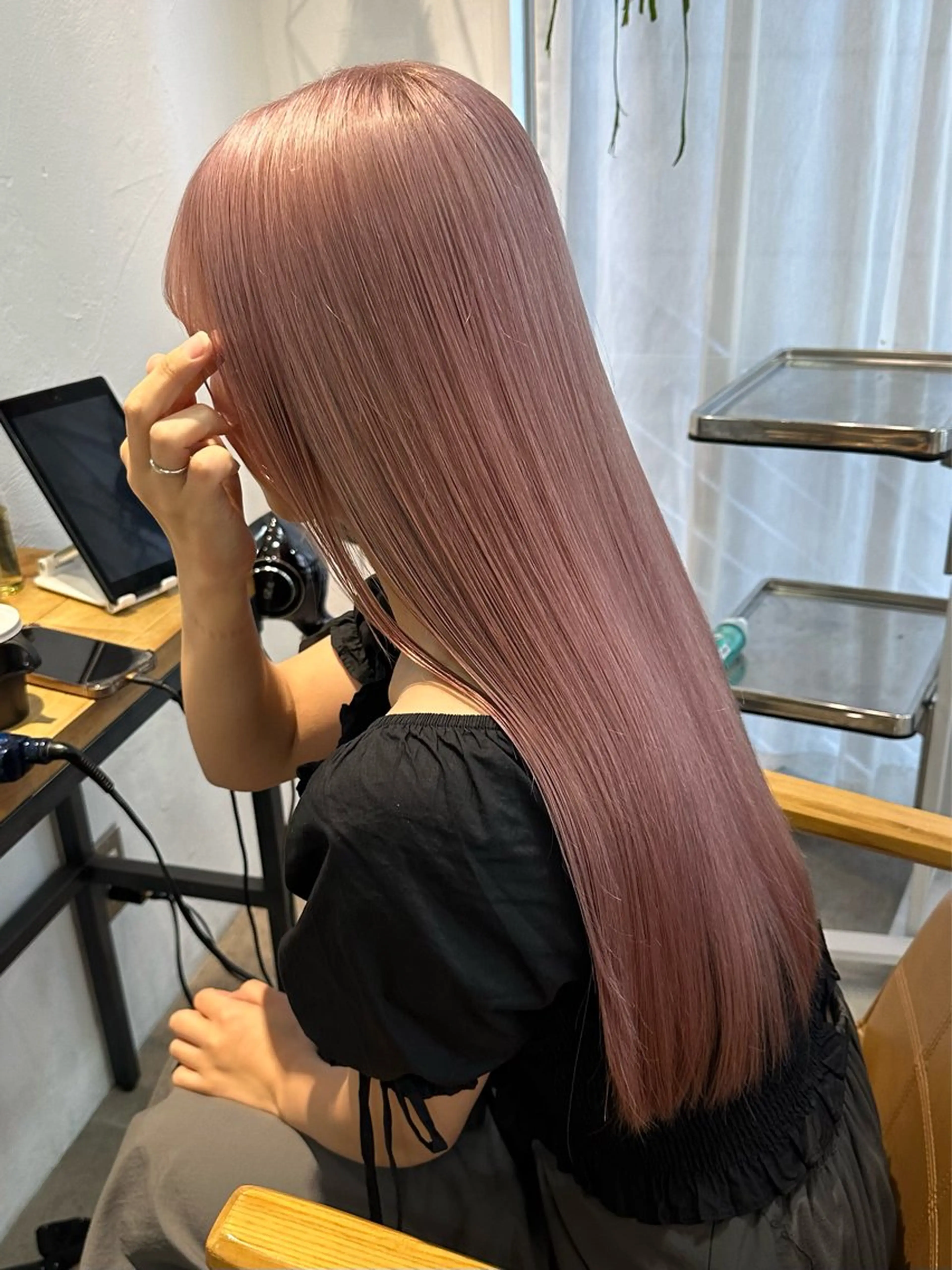 ロング カラー ブリーチ ハイトーンカラー ブリーチなしカラー ボブ ロング カット ヘアカラー トリートメント REINA☁️透明感 カラー/ぷつっと♡のヘアスタイル