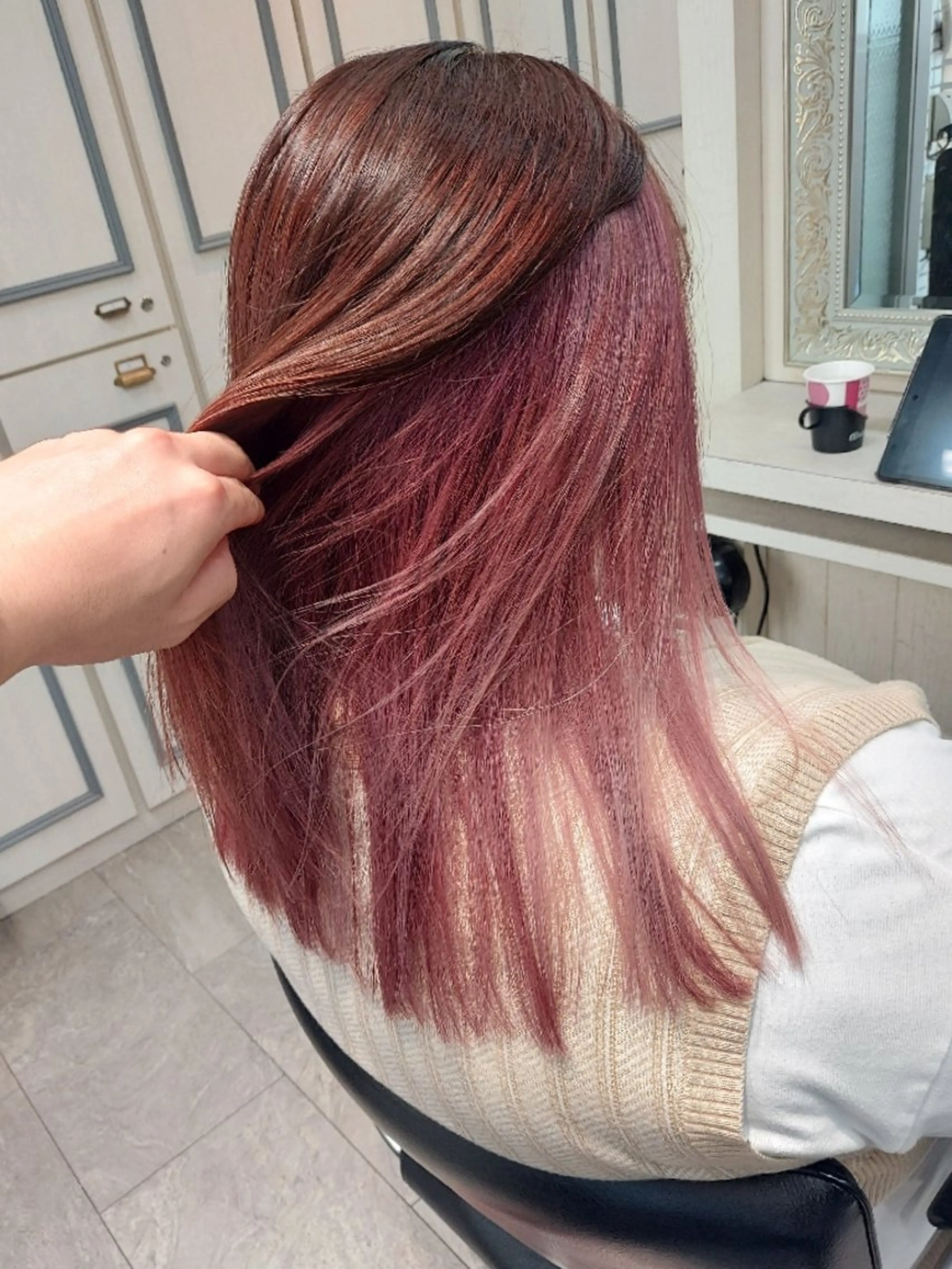 ロング カラー インナーカラー ピンクカラー ヘアカラー トリートメント grow上野御徒町【グロウ】所属・ブリーチ・ハイトーン 特化🎉内山のヘアスタイル