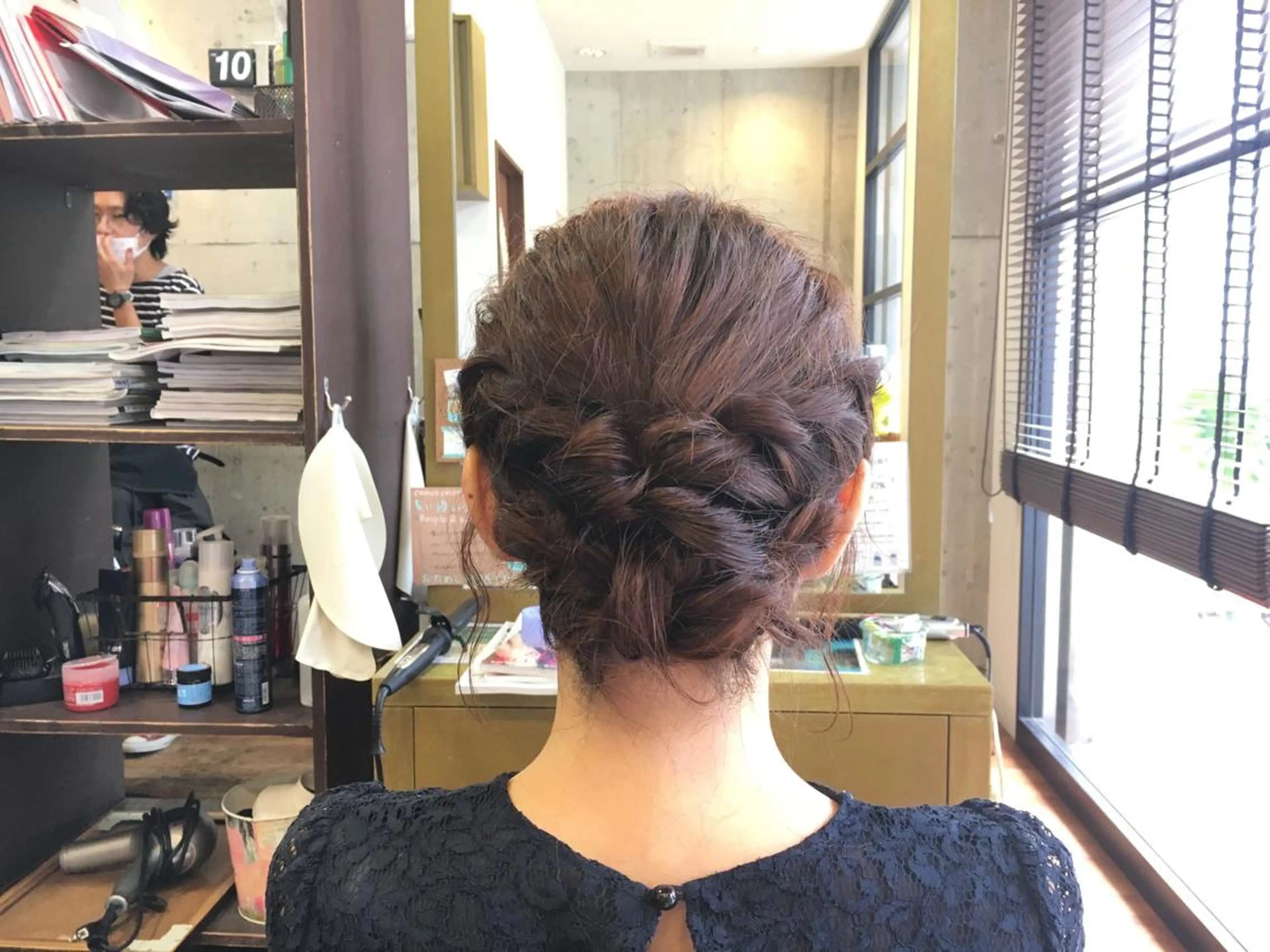 セミロング ヘアアレンジ ツイストスパイラル 波巻き🩵片平和香奈のヘアスタイル