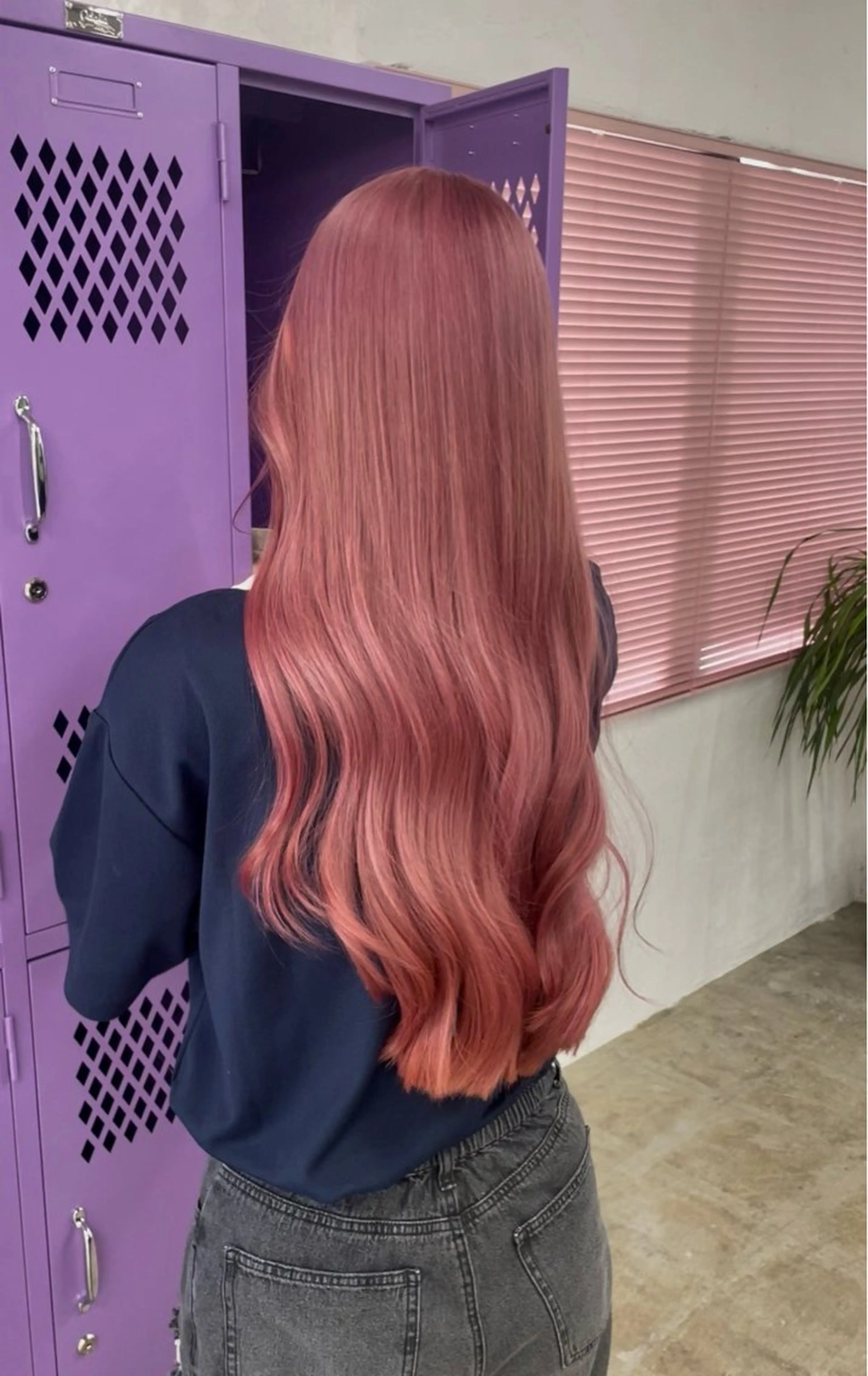 ロング ヘアカラー トリートメント miloc himekaのヘアスタイル