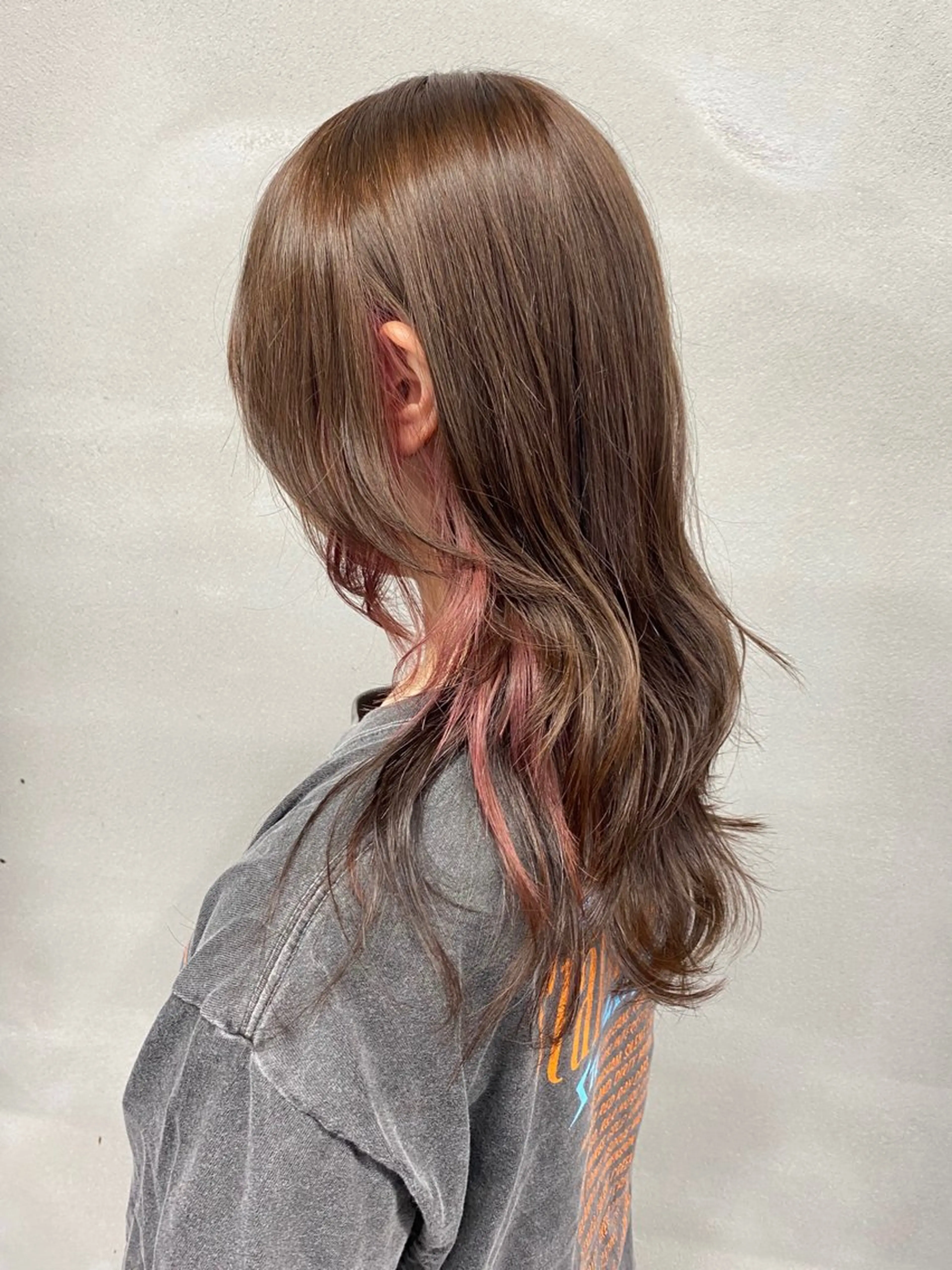 ロング カラー ロングレイヤー ベージュカラー ブリーチ カシス デザインカラー 柏 デザインカラー/ レイヤー🐣シオリのヘアスタイル