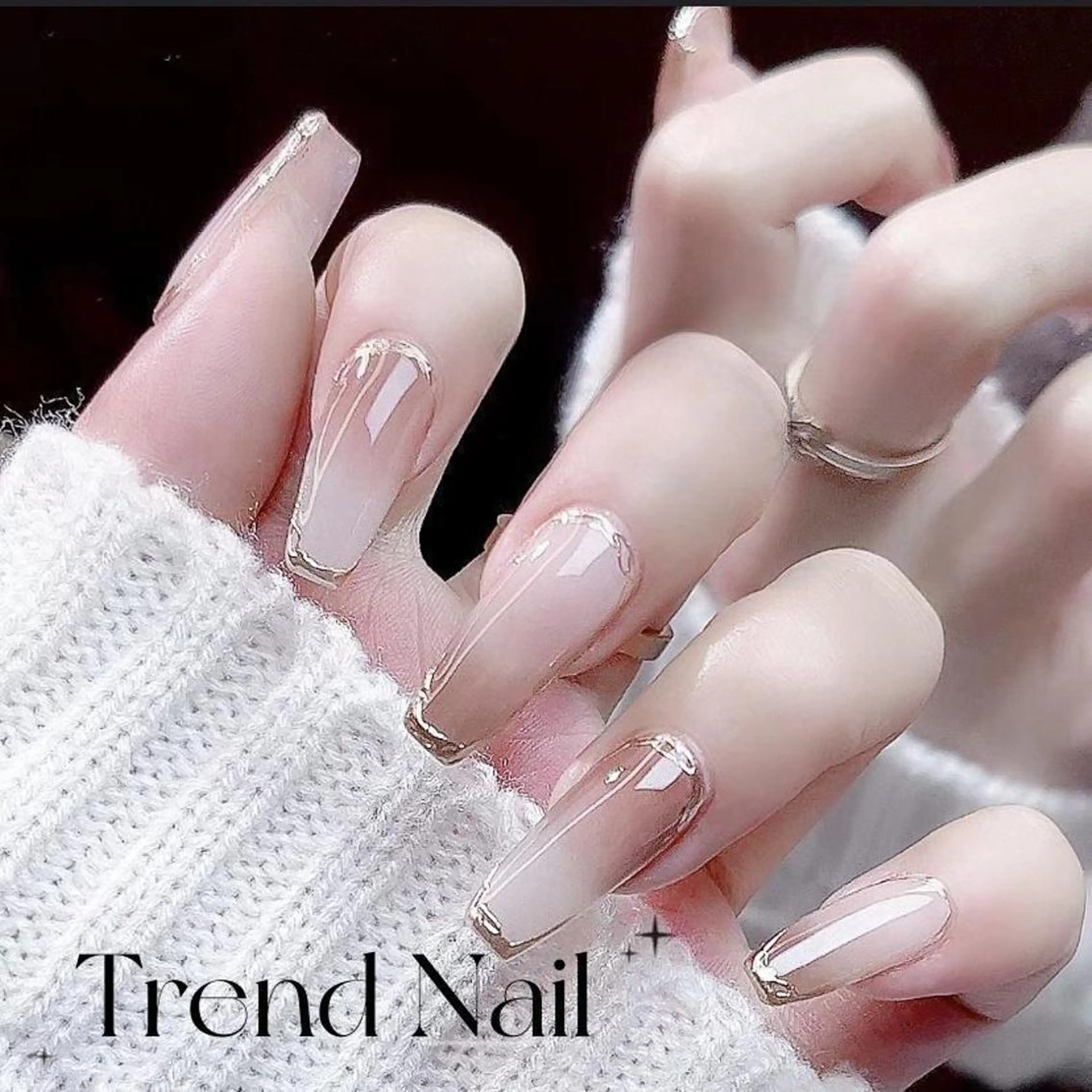 セミロング ハンドネイル トレンド ネイル スタジオのネイルデザイン