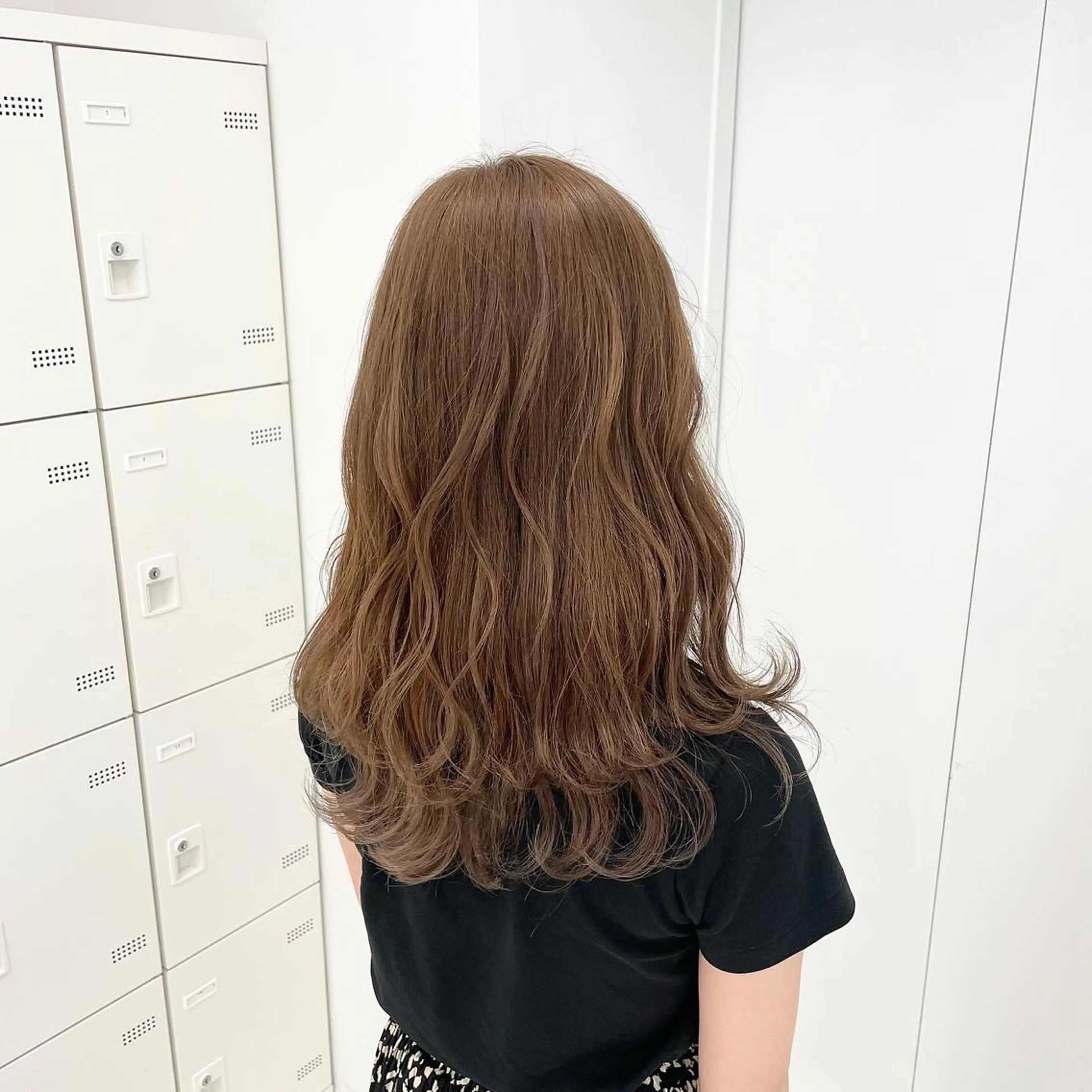 ミディアム カラー ヘアカラー トリートメント ケアブリーチ 韓国レイヤーKYONのヘアスタイル