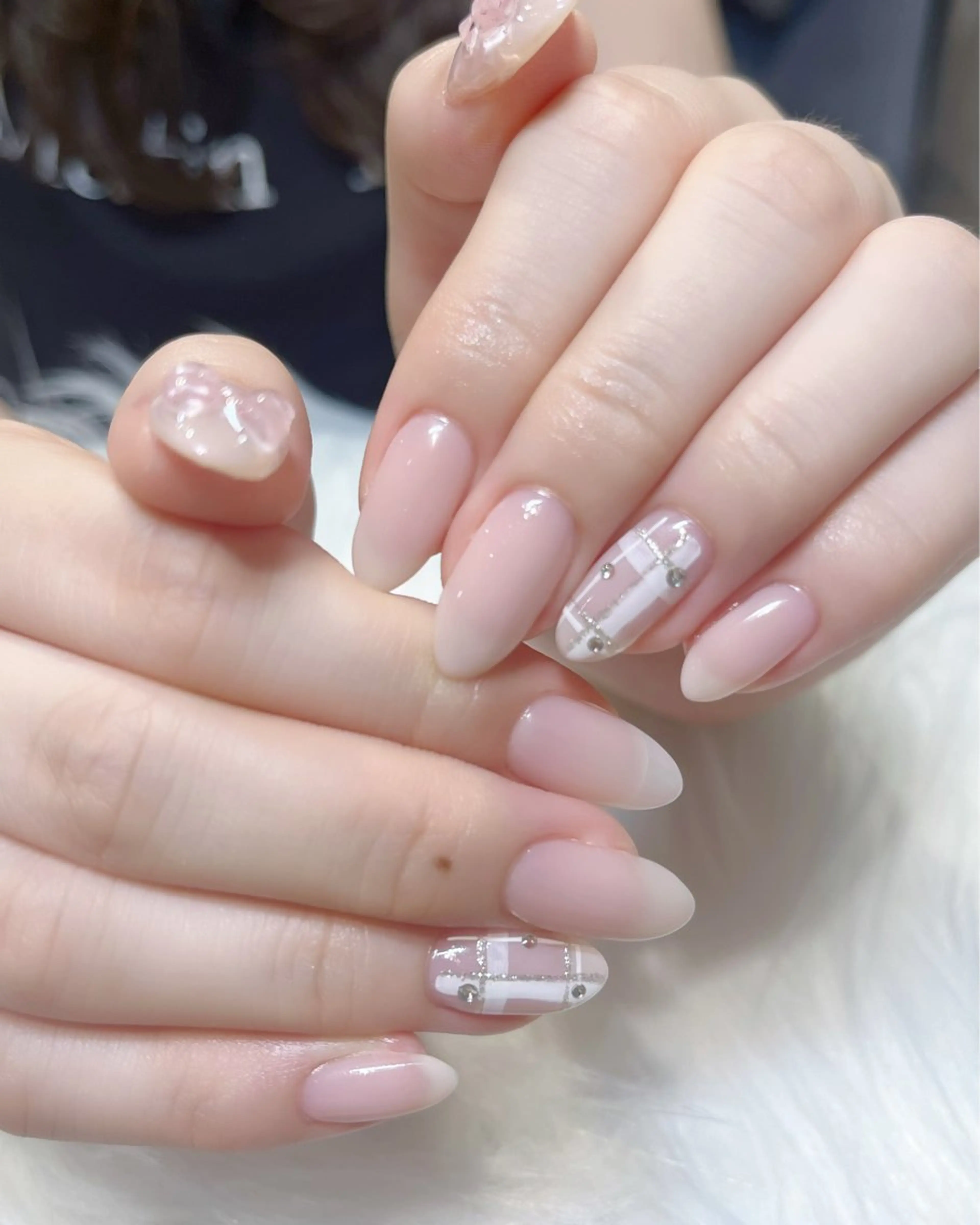 ネイル アートネイル ガーリー 韓国ネイル 持ち込み リボン ハンドネイル KOKONA 🎀のネイルデザイン
