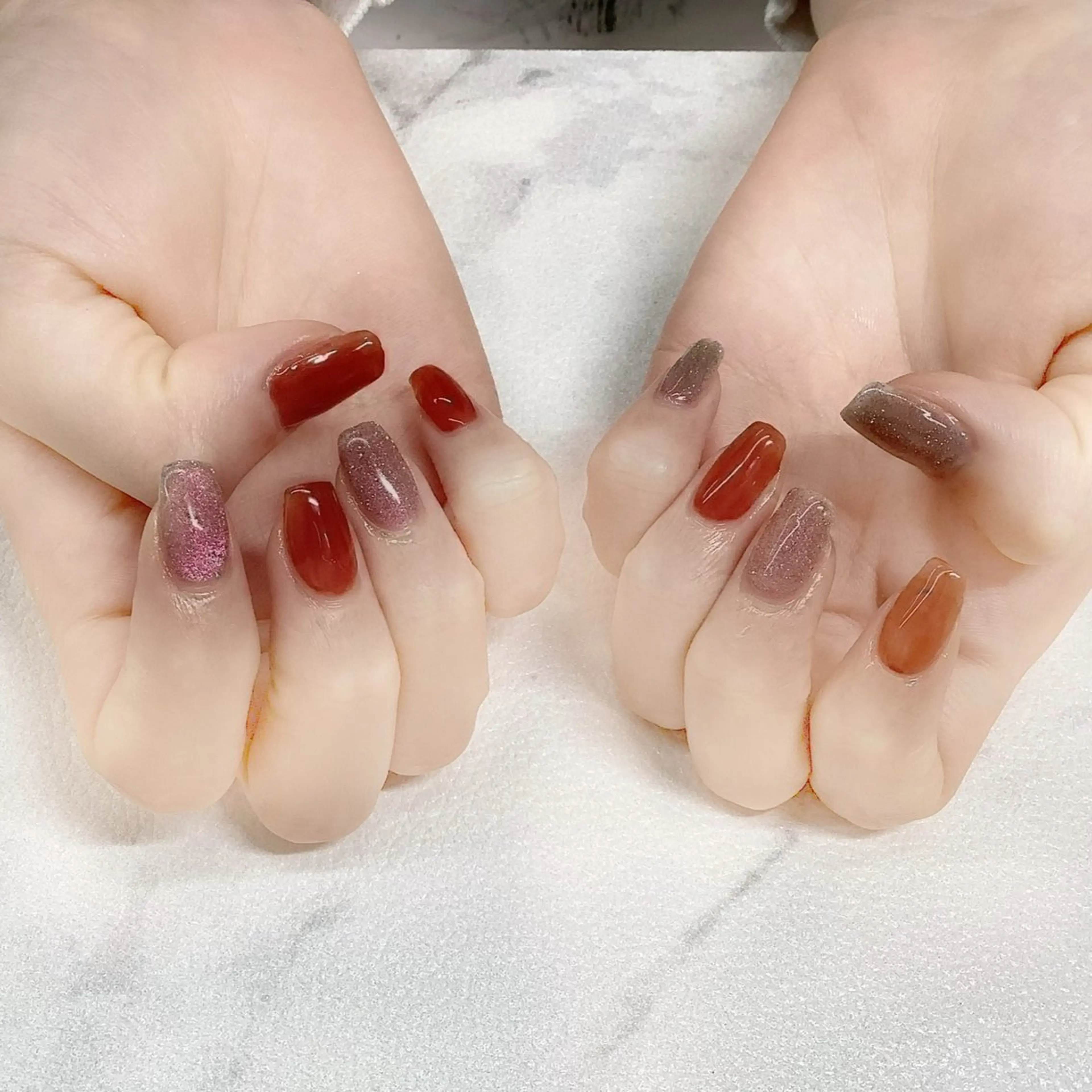 ネイル ワンカラーネイル AYA Reginaのネイルデザイン