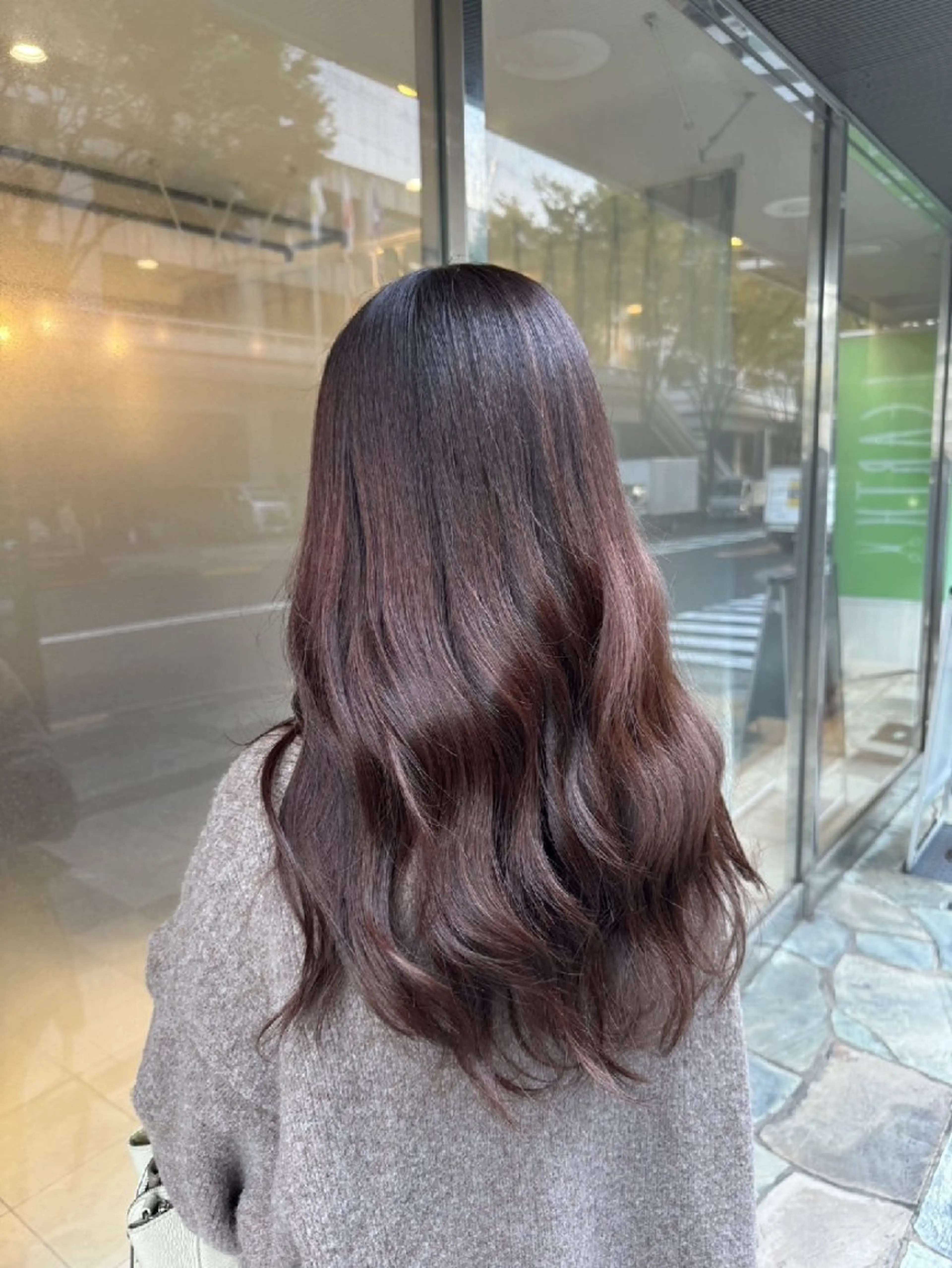 ロング 艶髪🌼*･/安田 彩愛のヘアスタイル