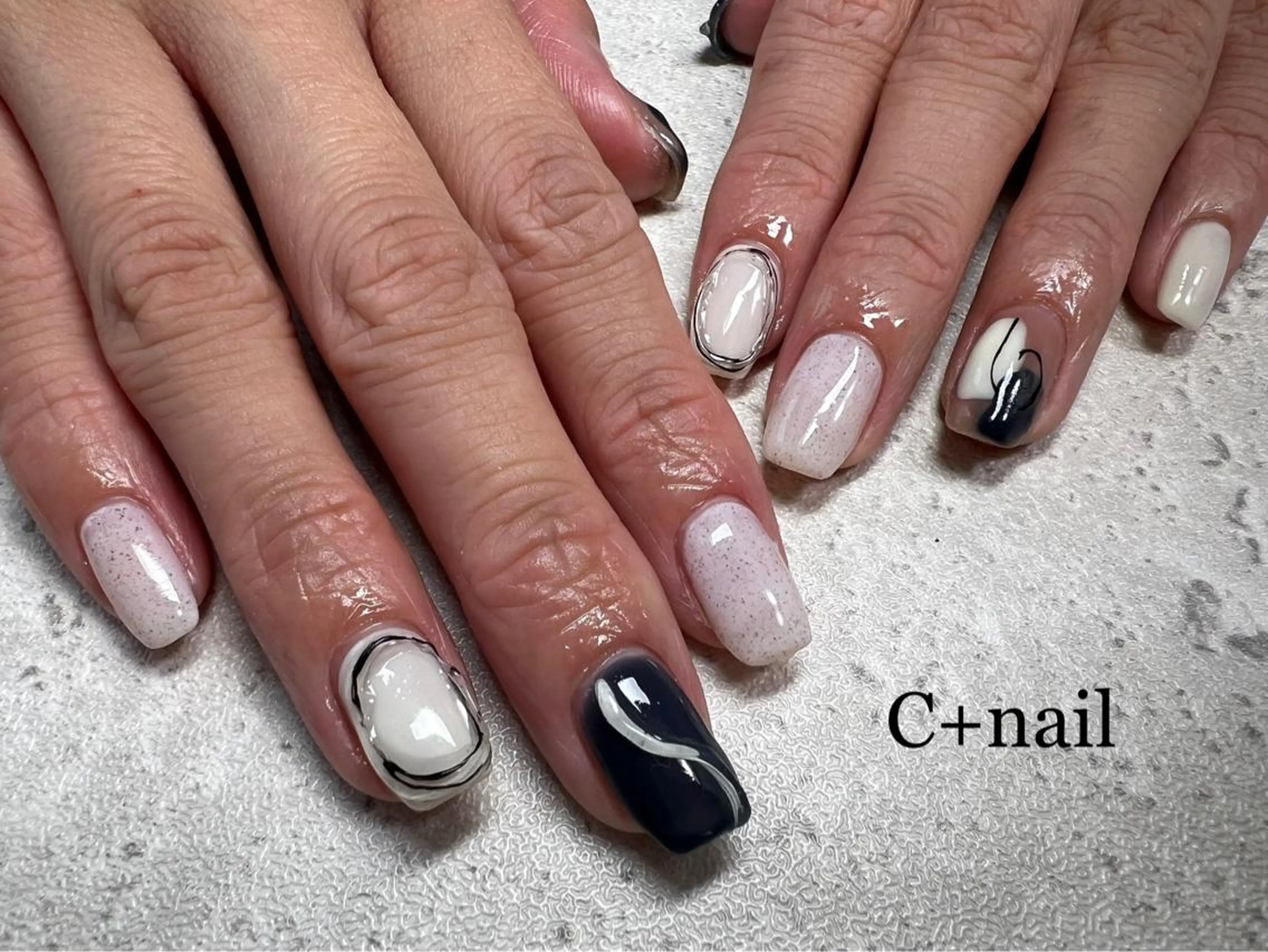 ネイル アートネイル フレンチネイル グラデーション キラキラネイル 韓国ネイル ハンドネイル ✴︎ C+nailのネイルデザイン