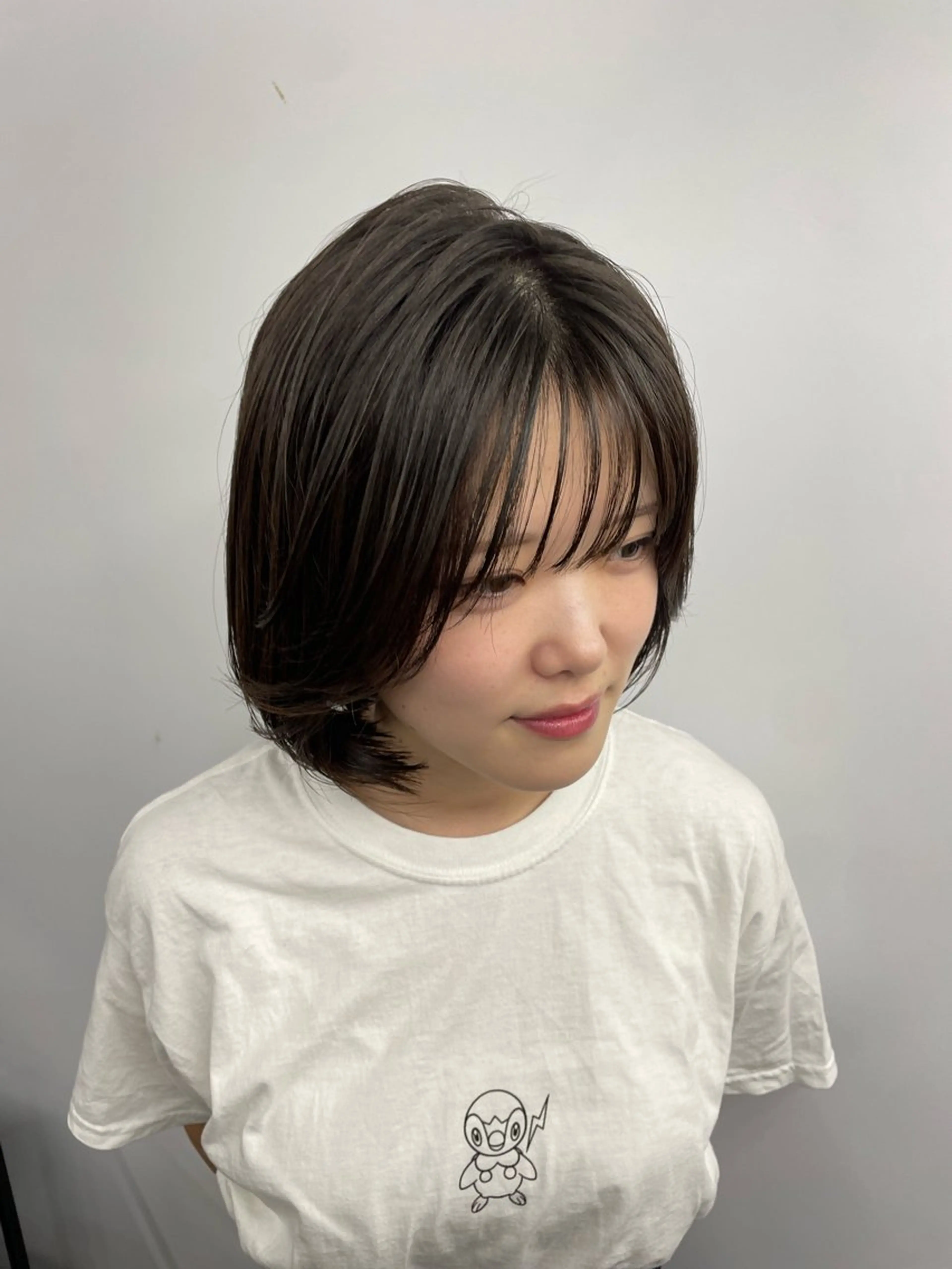 ミディアム 顔まわりレイヤー 顔周りカット レイヤーカット 小顔カット ハル🫧エクステ難波 韓国ヘア髪質改善のヘアスタイル