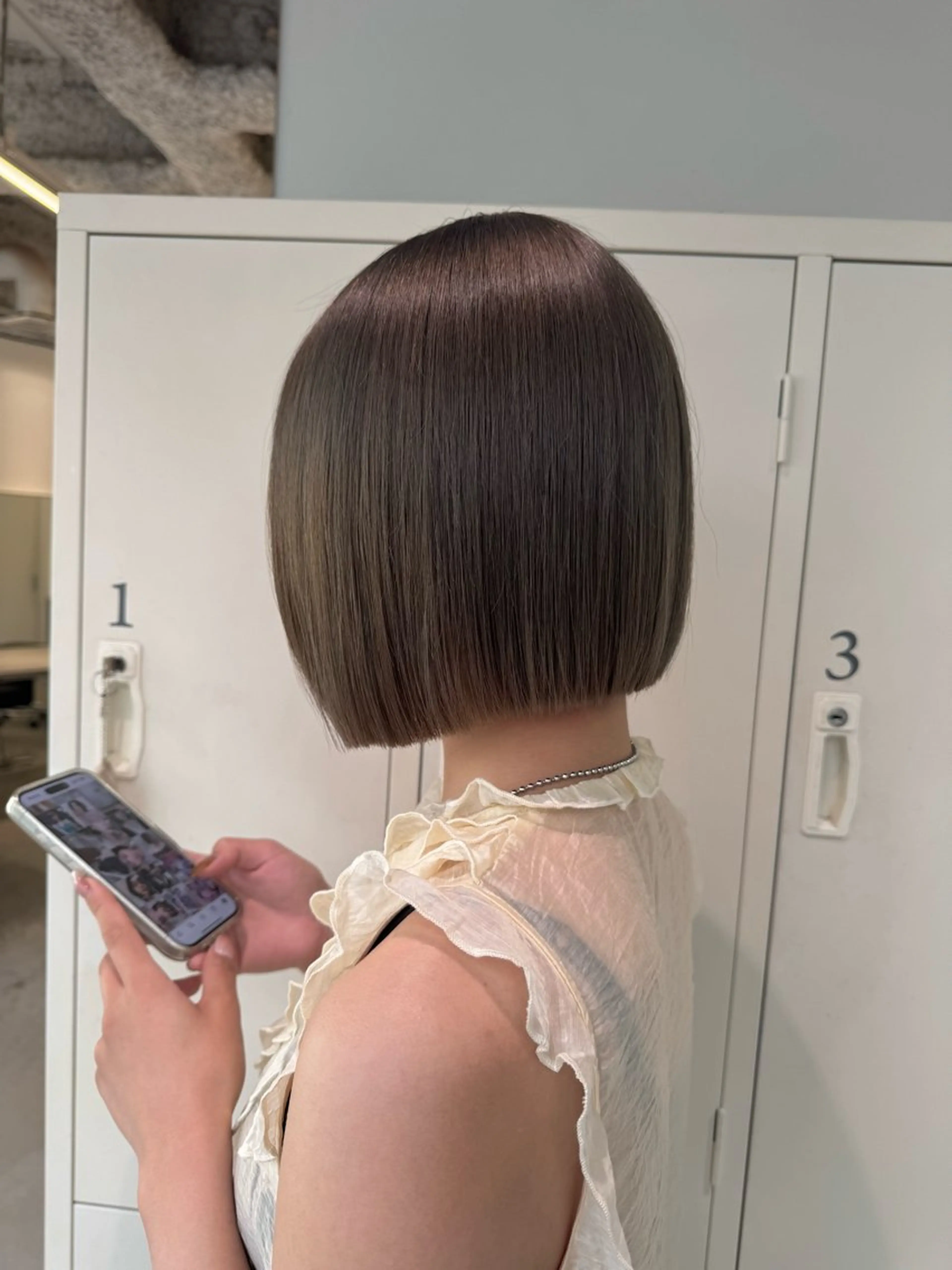 ショート カラー ヘアカラー トリートメント 店長 MANAMI /ブリーチ/骨格ボブのヘアスタイル