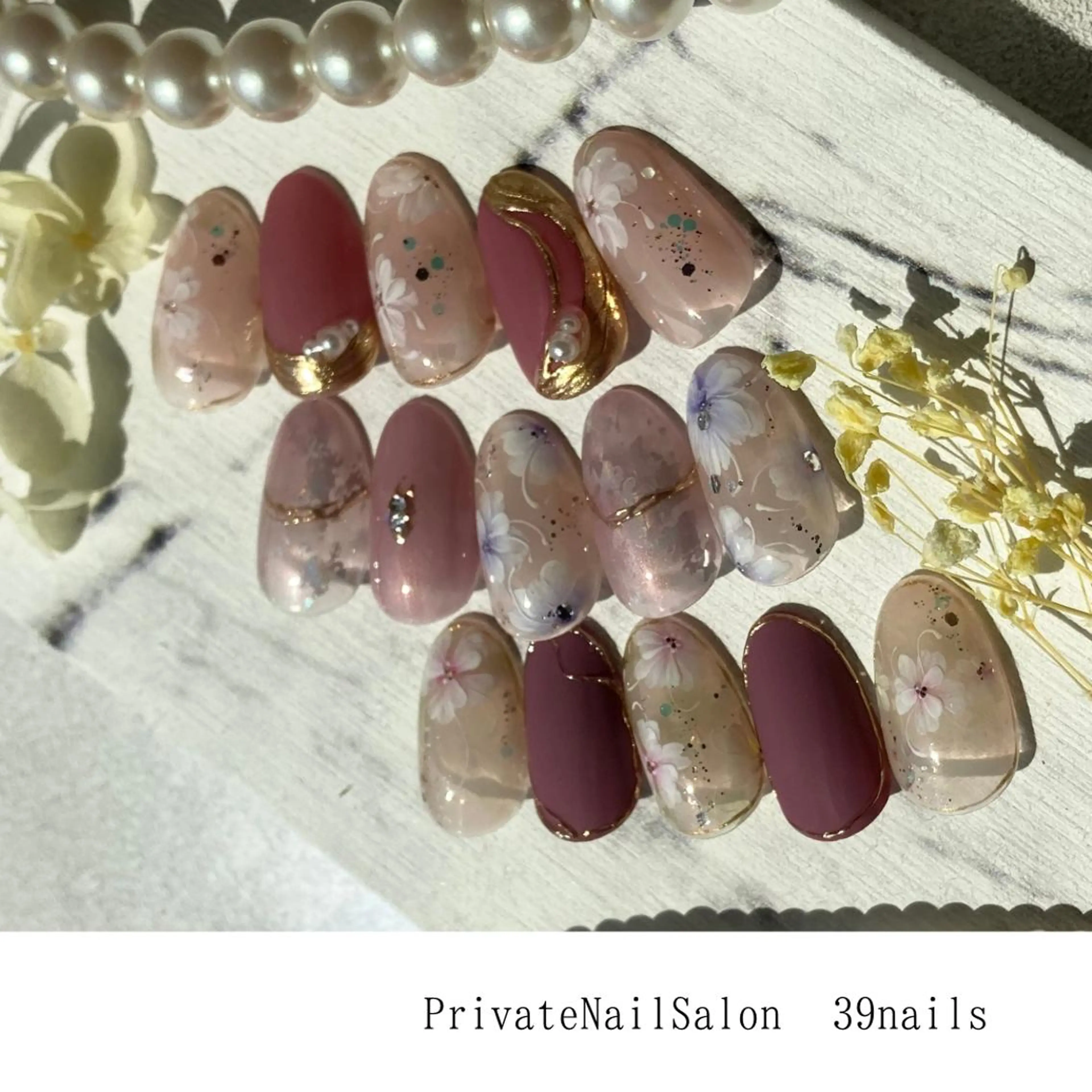 ネイル ボルドー フラワーネイル ニュアンスネイル オフィスネイル ピンク 39-nails EharaMikuのネイルデザイン