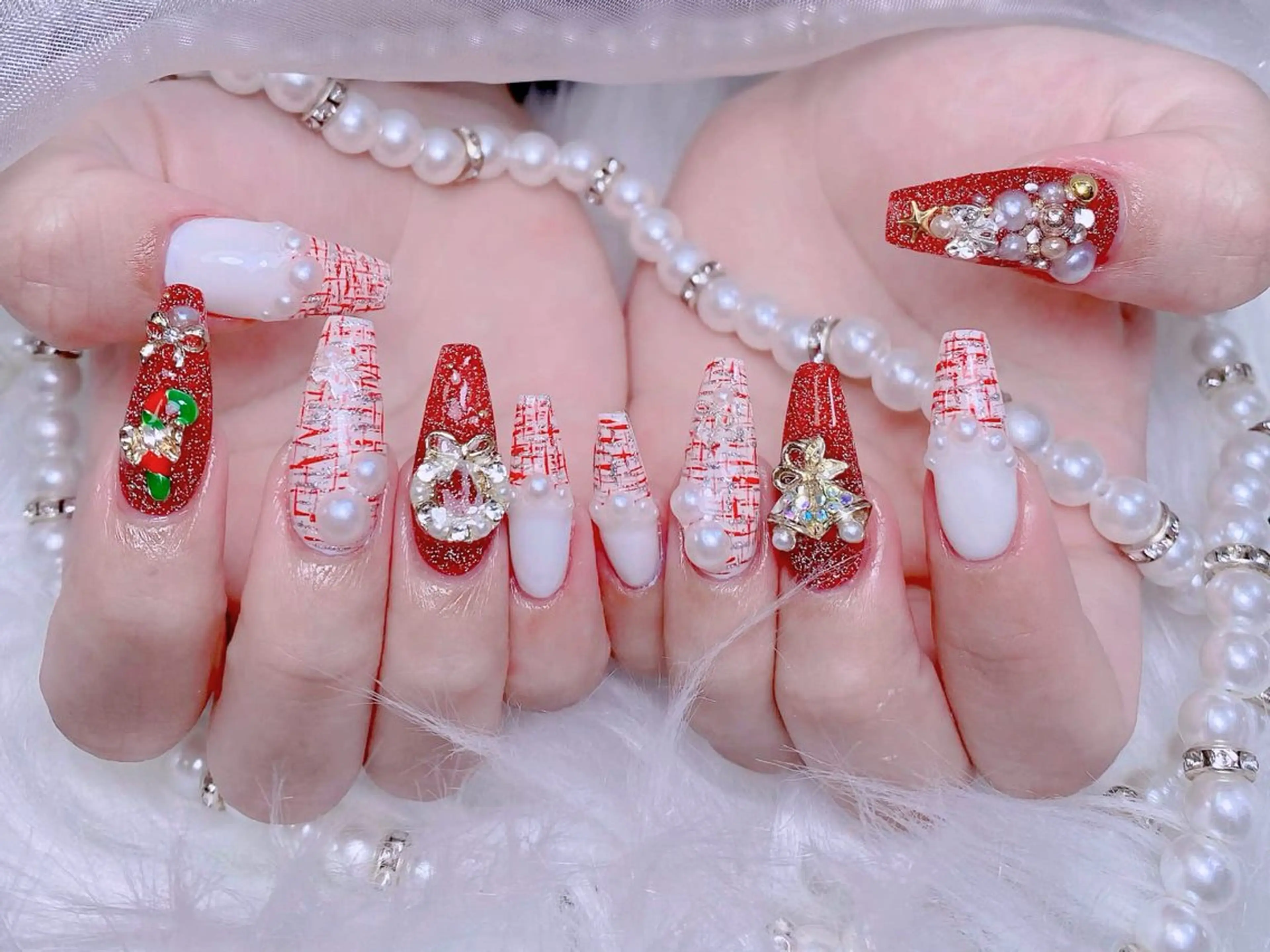 ネイル 成人式 ジェルネイル ロングネイル マグネットネイル ミディアムネイル ハンドネイル Momoa nail salon所属・MoMoA Nail ネイル長さ出し専門店のネイルデザイン