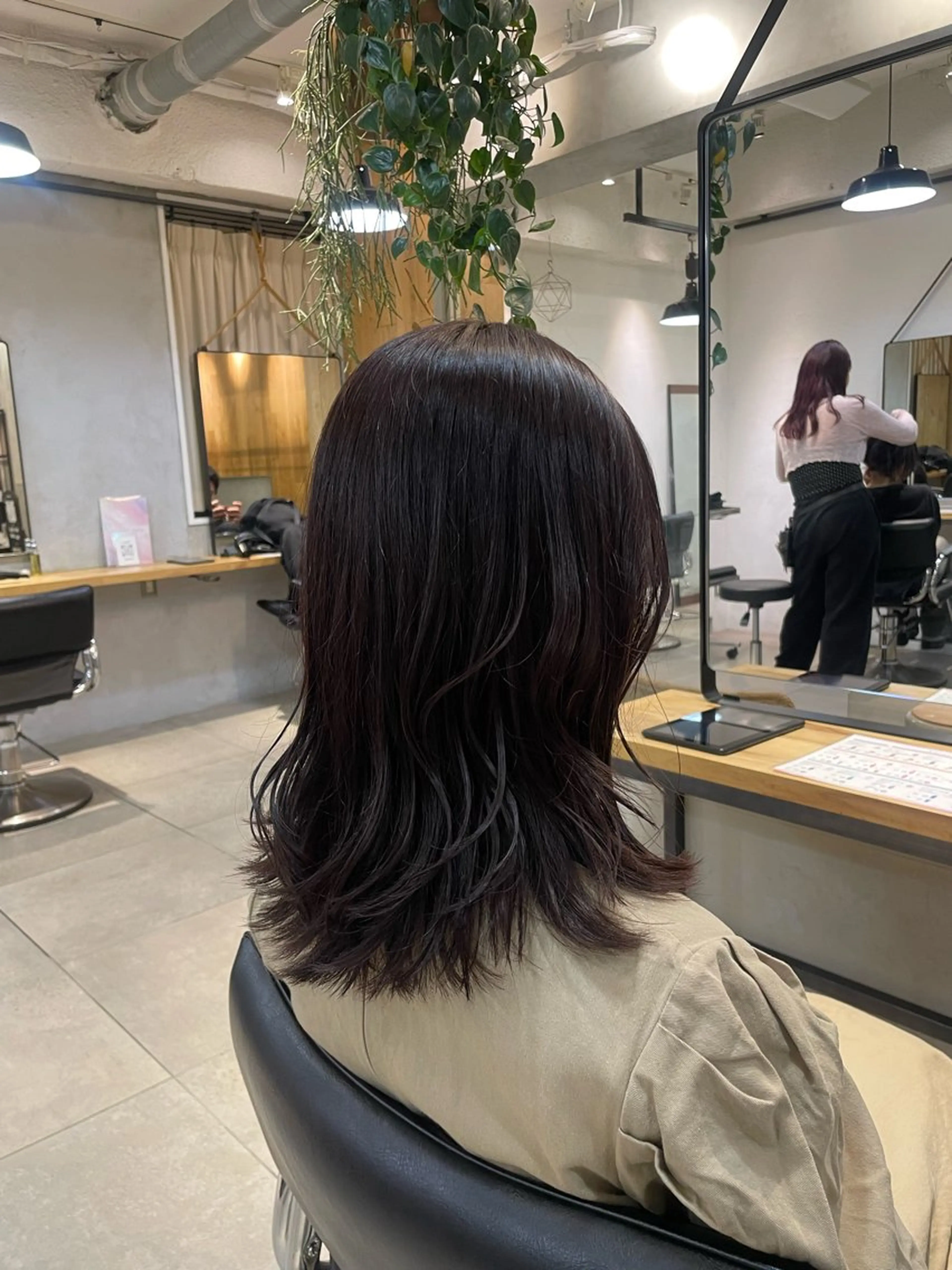 ミディアム カラー ヘアカラー lomalia suwaのヘアスタイル