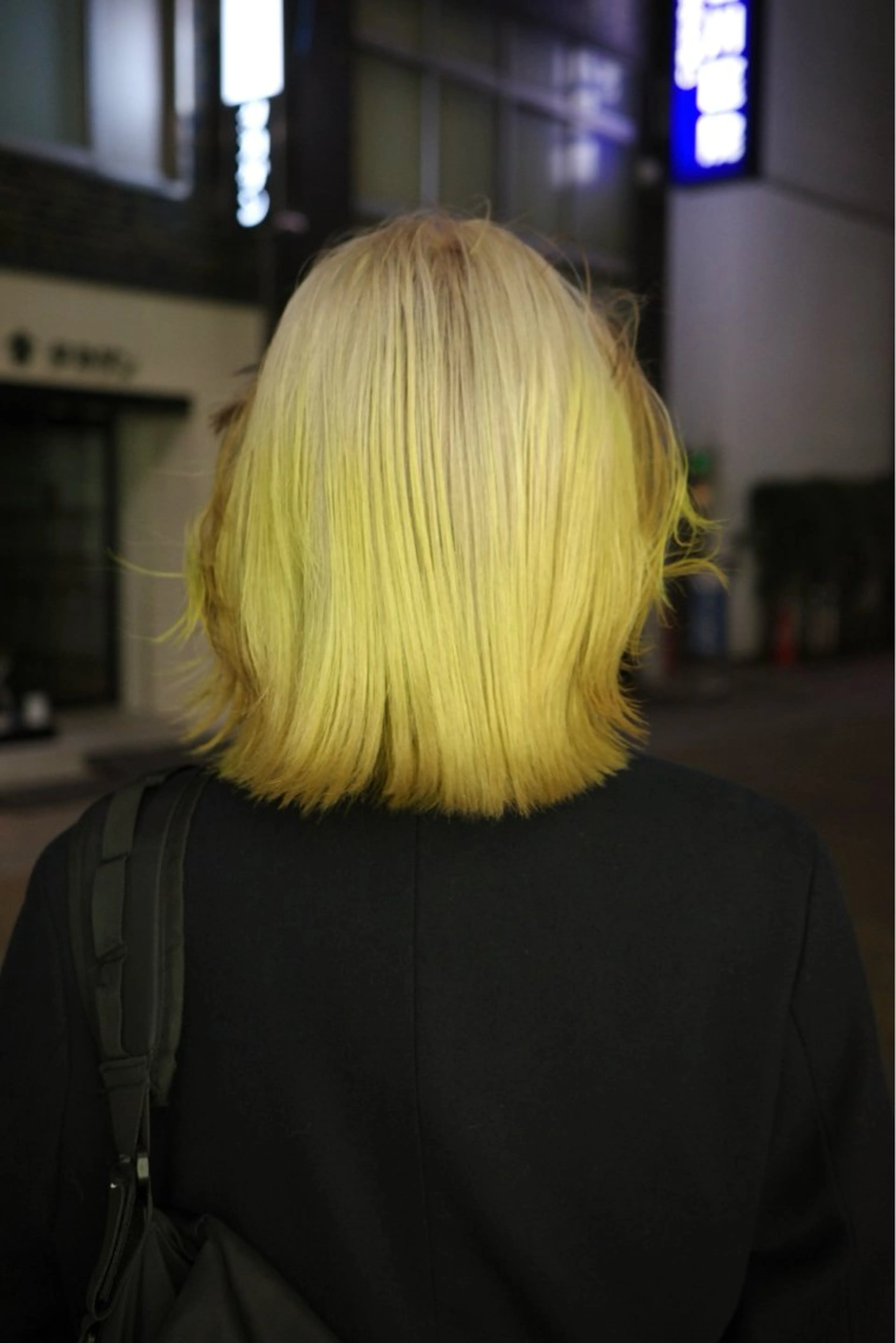 ショート カラー 梅田のブリーチ特化 美容師KAI🥰のヘアスタイル