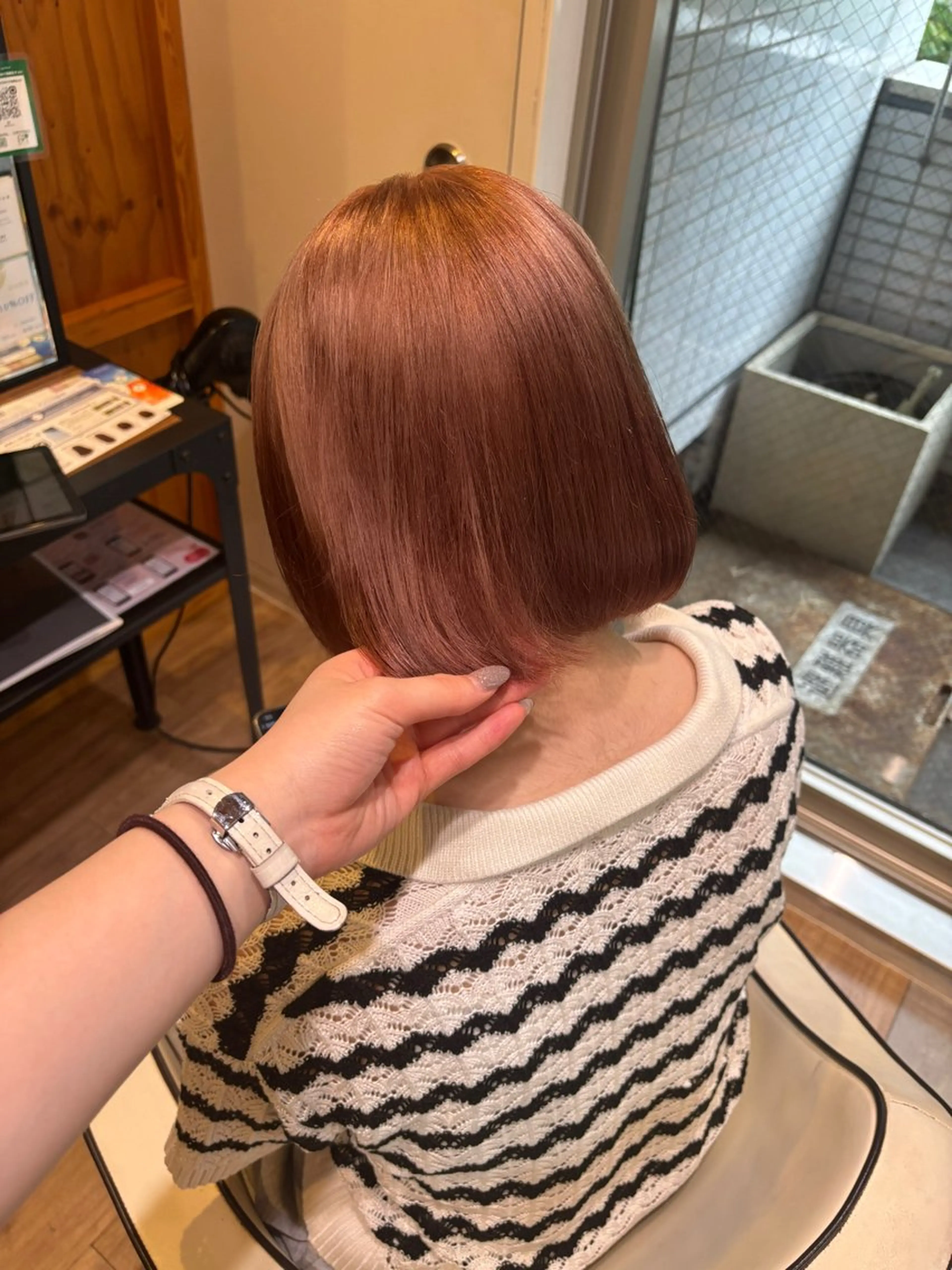 ショート カラー ヘアアレンジ ベージュカラー ブリーチ ピンクカラー ピンクベージュ ヘアカラー 女性専用サロンiiro【イロ】所属・【韓国ヘア/透明感 カラー】makotoのヘアスタイル
