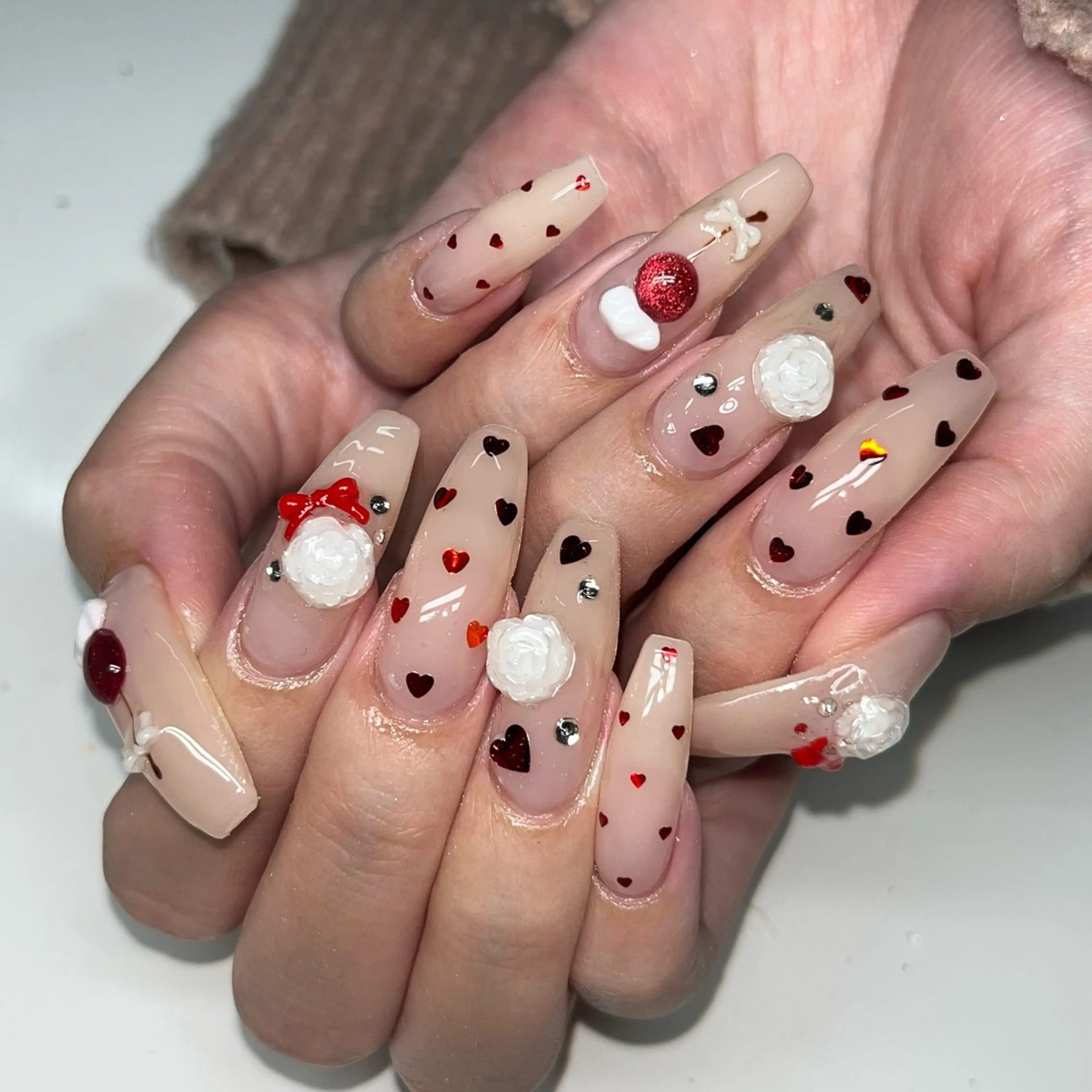 ロング ハンドネイル WOLTOKYO渋谷 Anzuのネイルデザイン