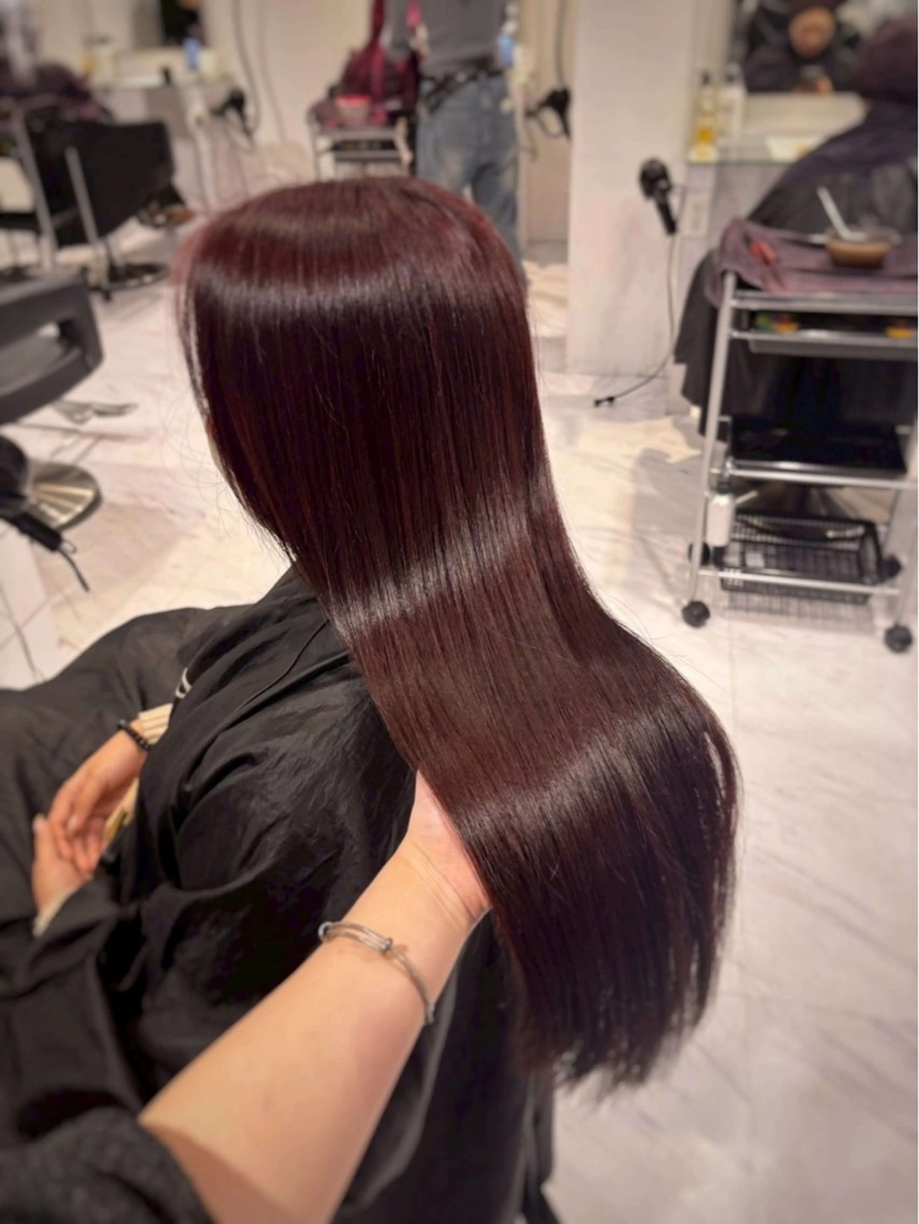 ロング カラー ワインレッド🍒ラベ ンダーKiyokaのヘアスタイル
