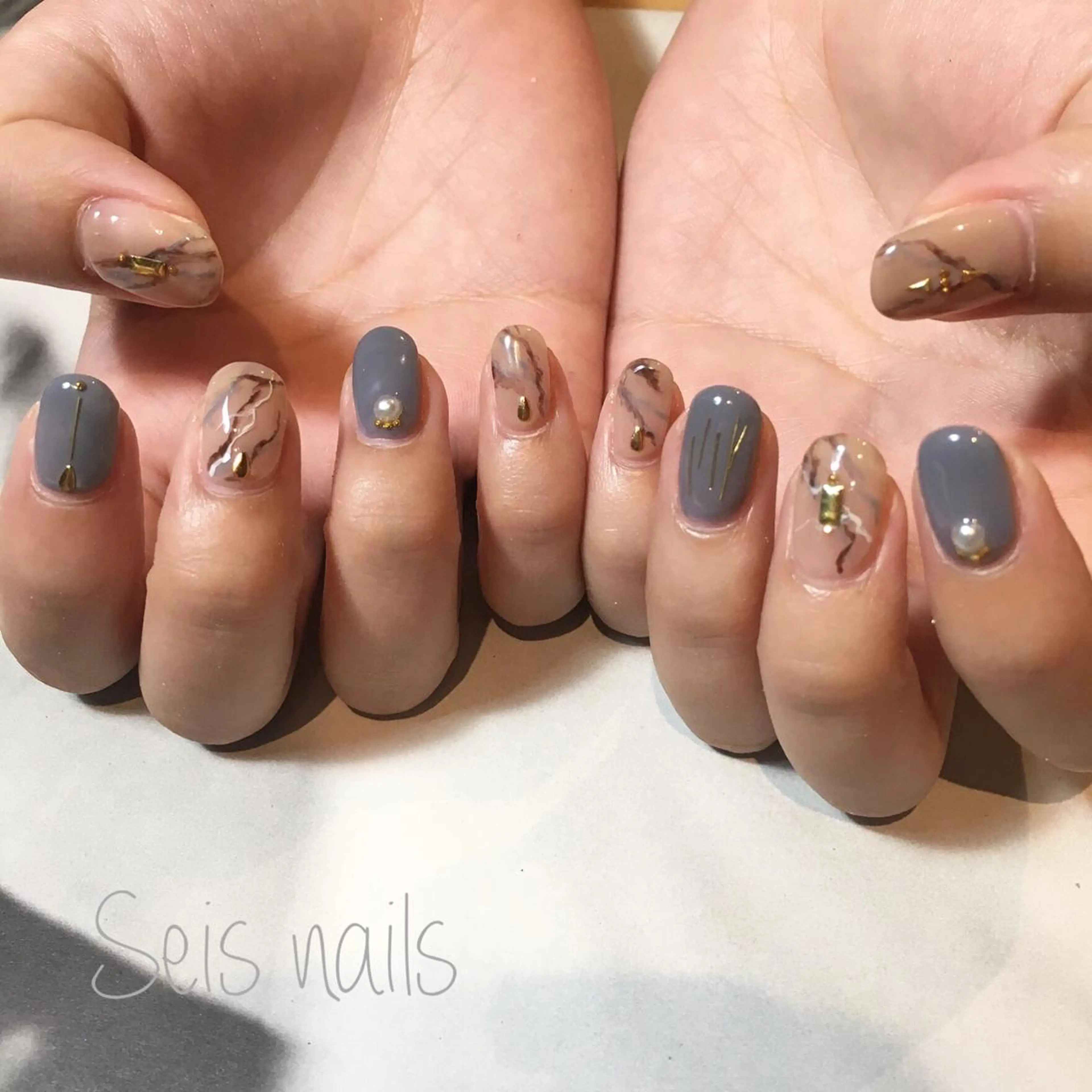 ネイル Seis Shihoのネイルデザイン
