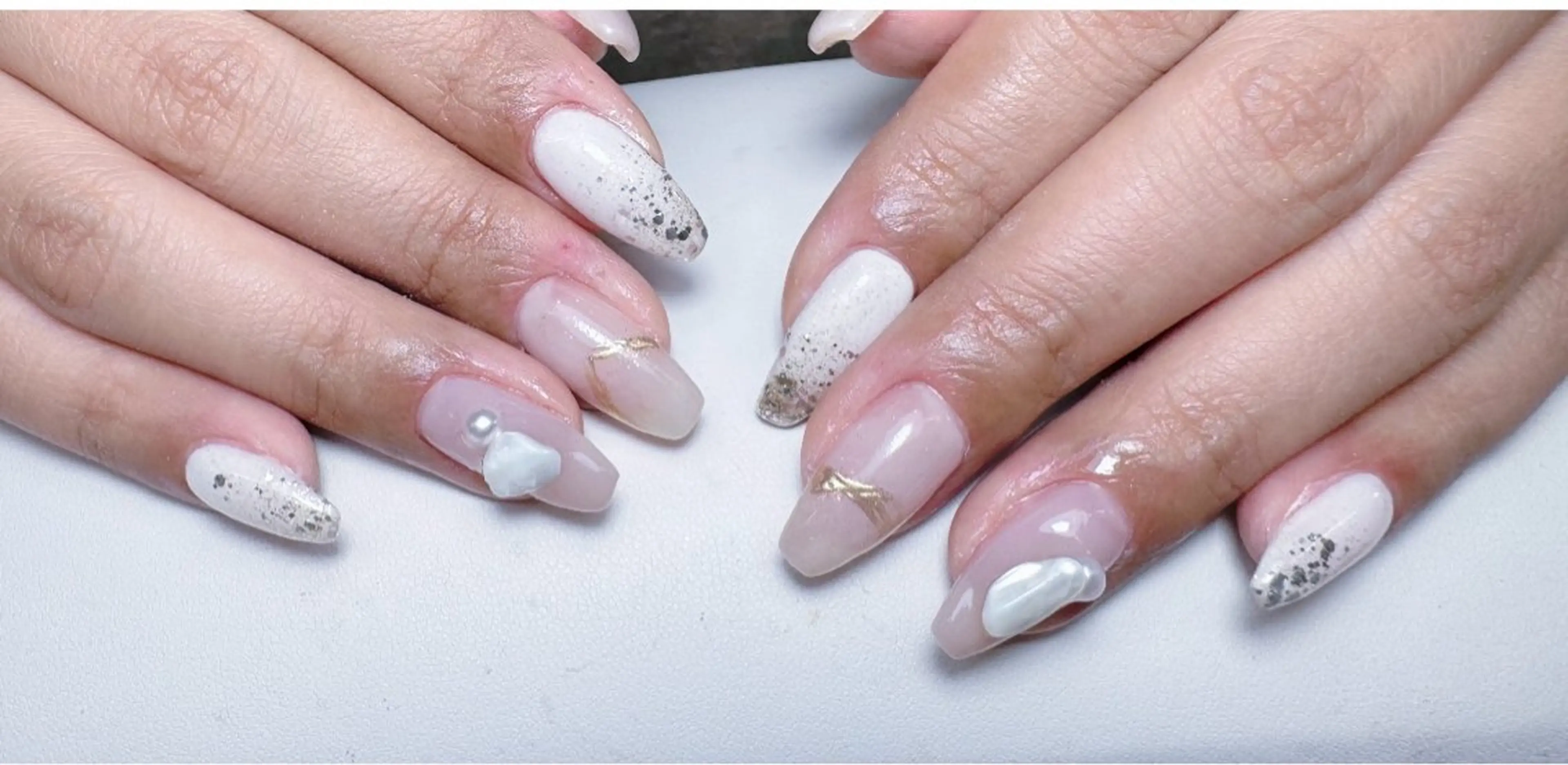 ネイル ハンドネイル ハンドケア kelly ．のネイルデザイン