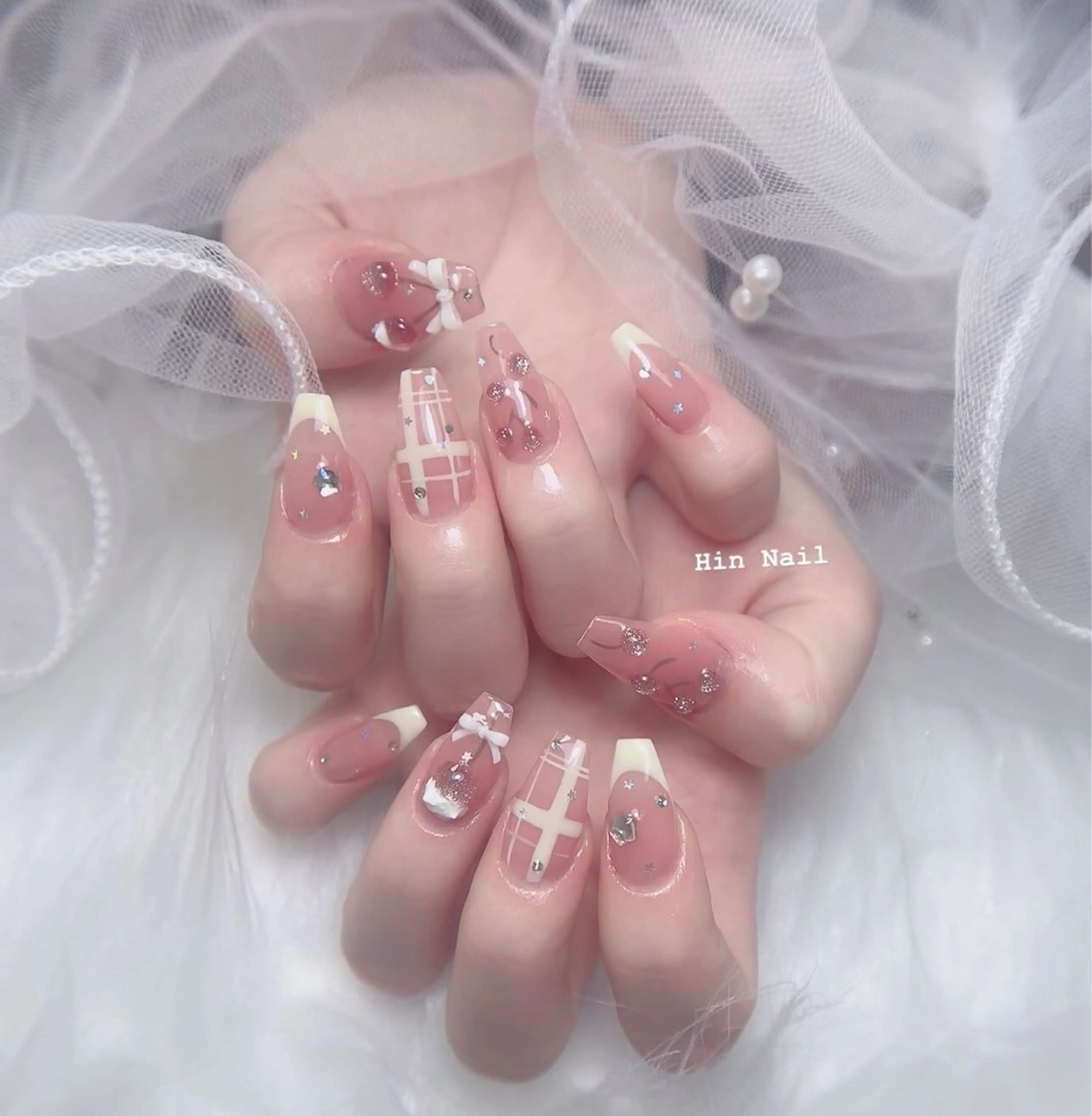 ネイル ハンドネイル HIN NAILのネイルデザイン