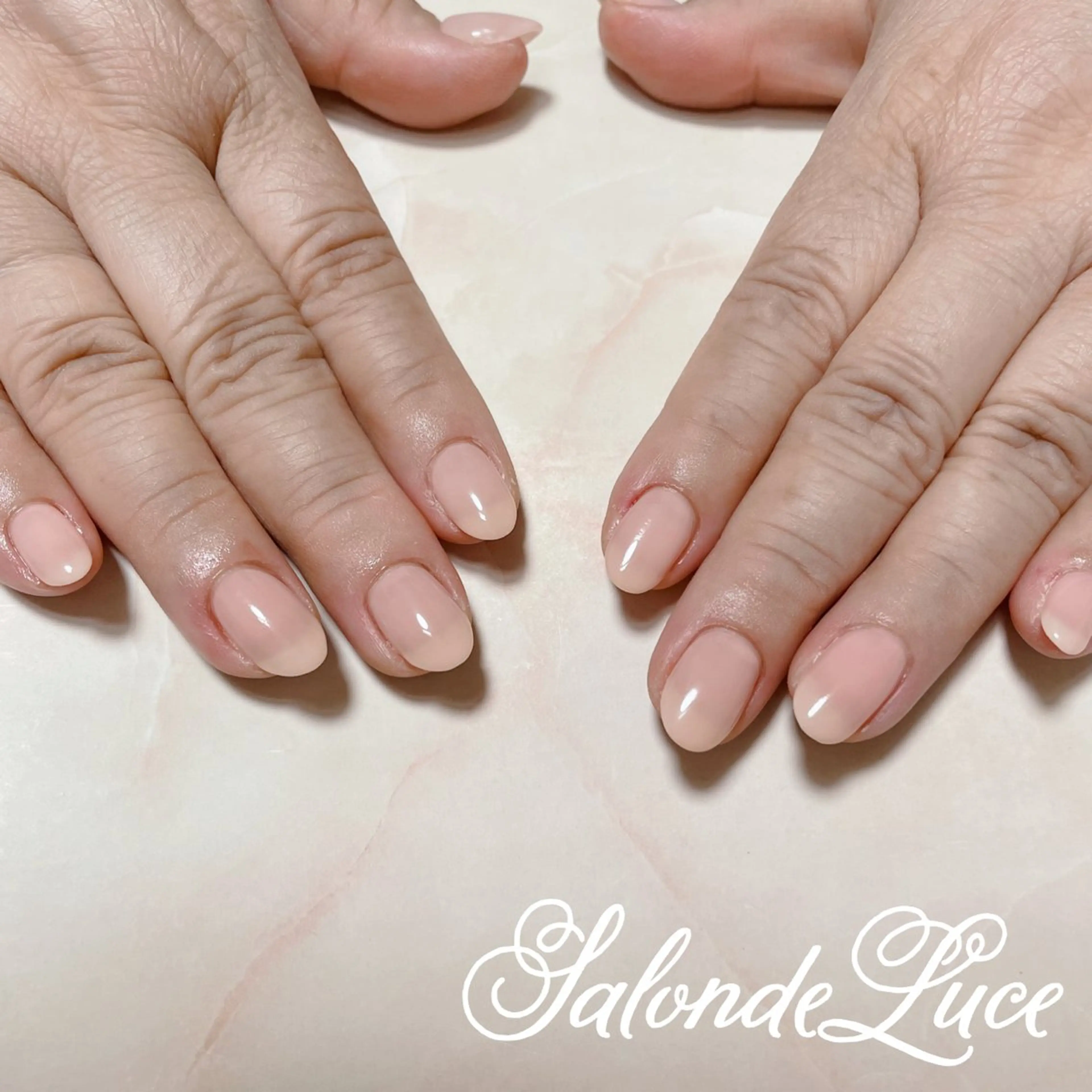 ネイル オフィスネイル ワンカラーネイル シンプルネイル ハンドネイル Salon de Luceのネイルデザイン