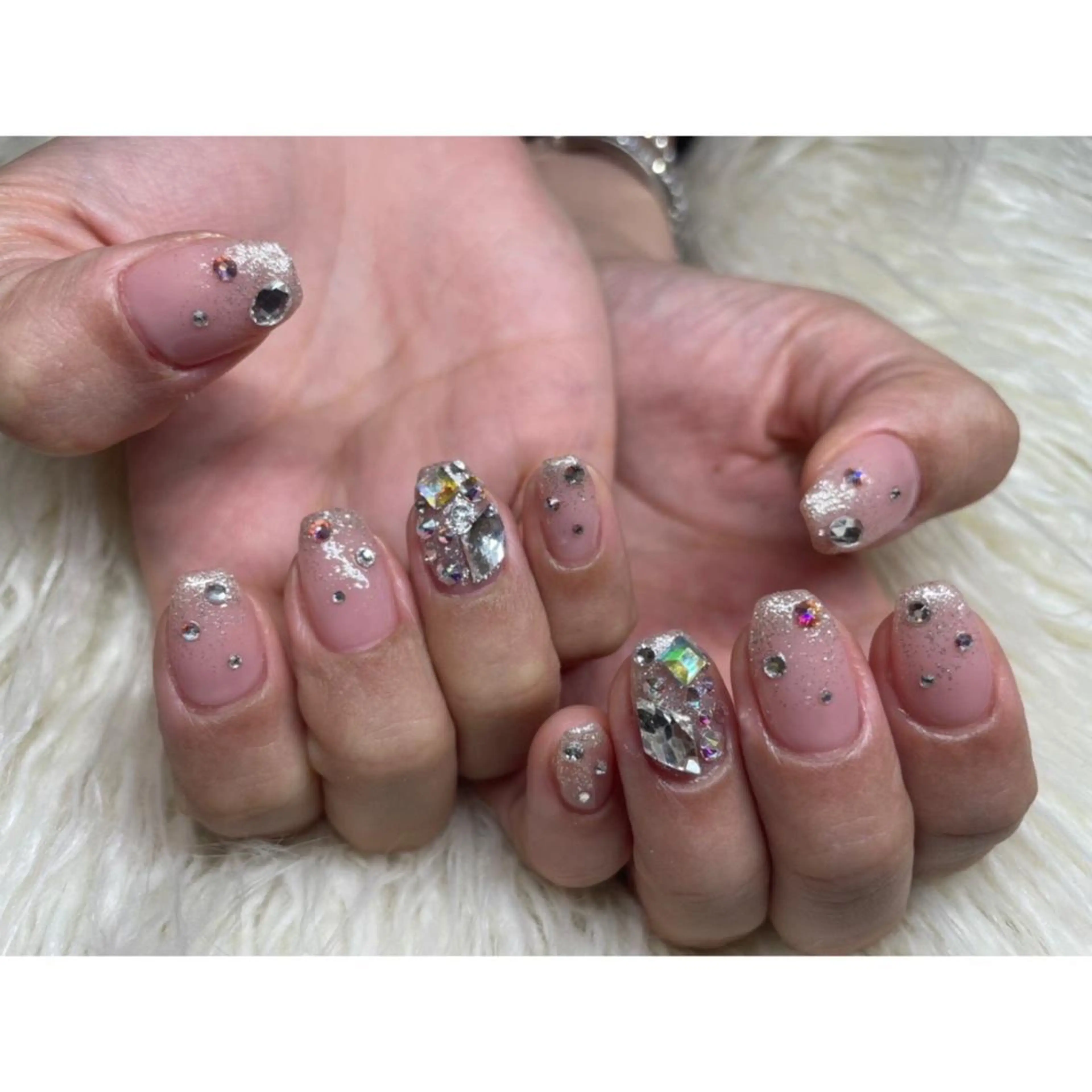 ネイル ラメ(グリッター) ラメグラデーション ストーンネイル ハンドネイル フットネイル Nail salon LuaRのネイルデザイン