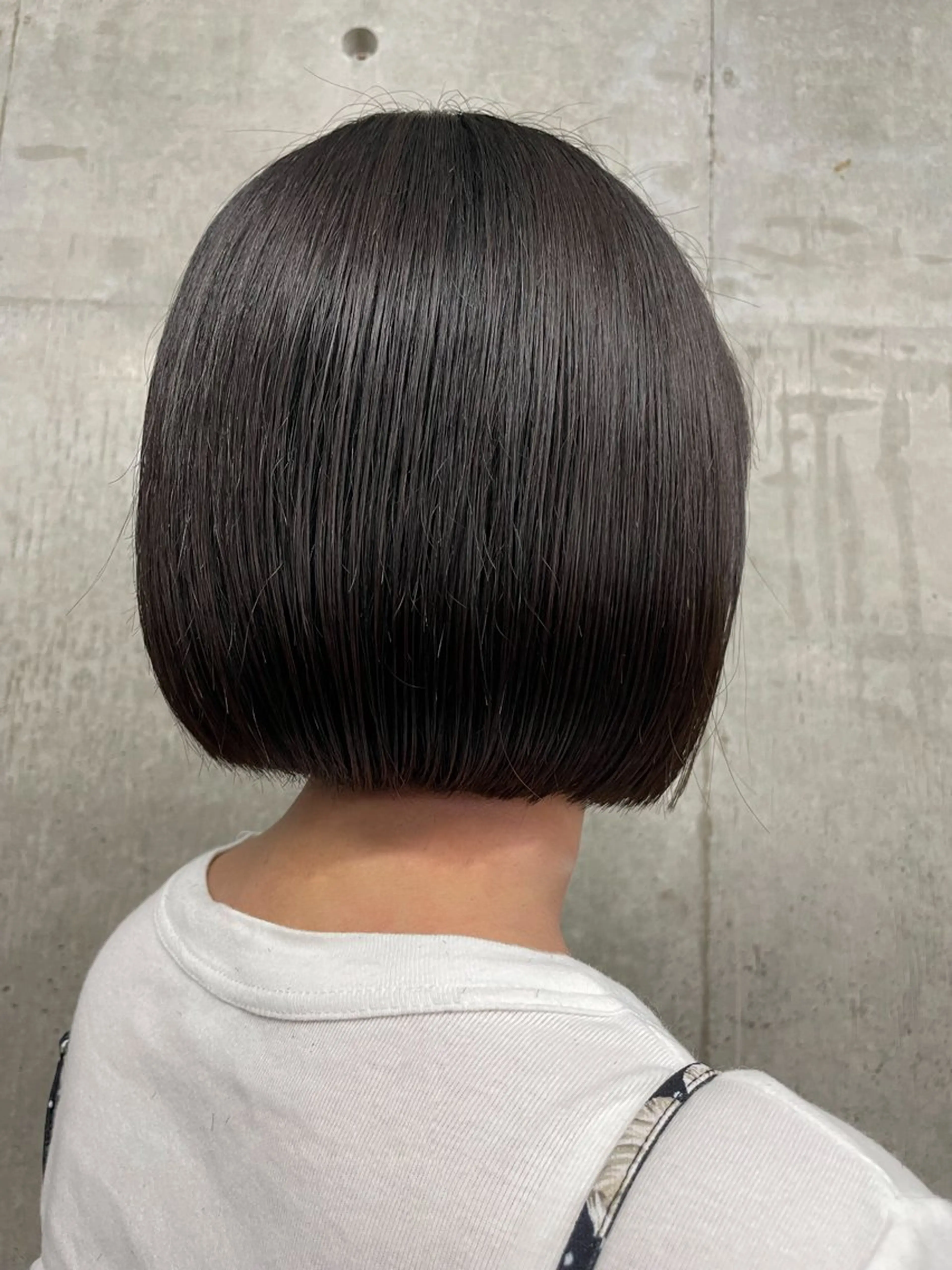 ショート カット 縮毛矯正 ボブ/透明感カラー EMIRIのヘアスタイル