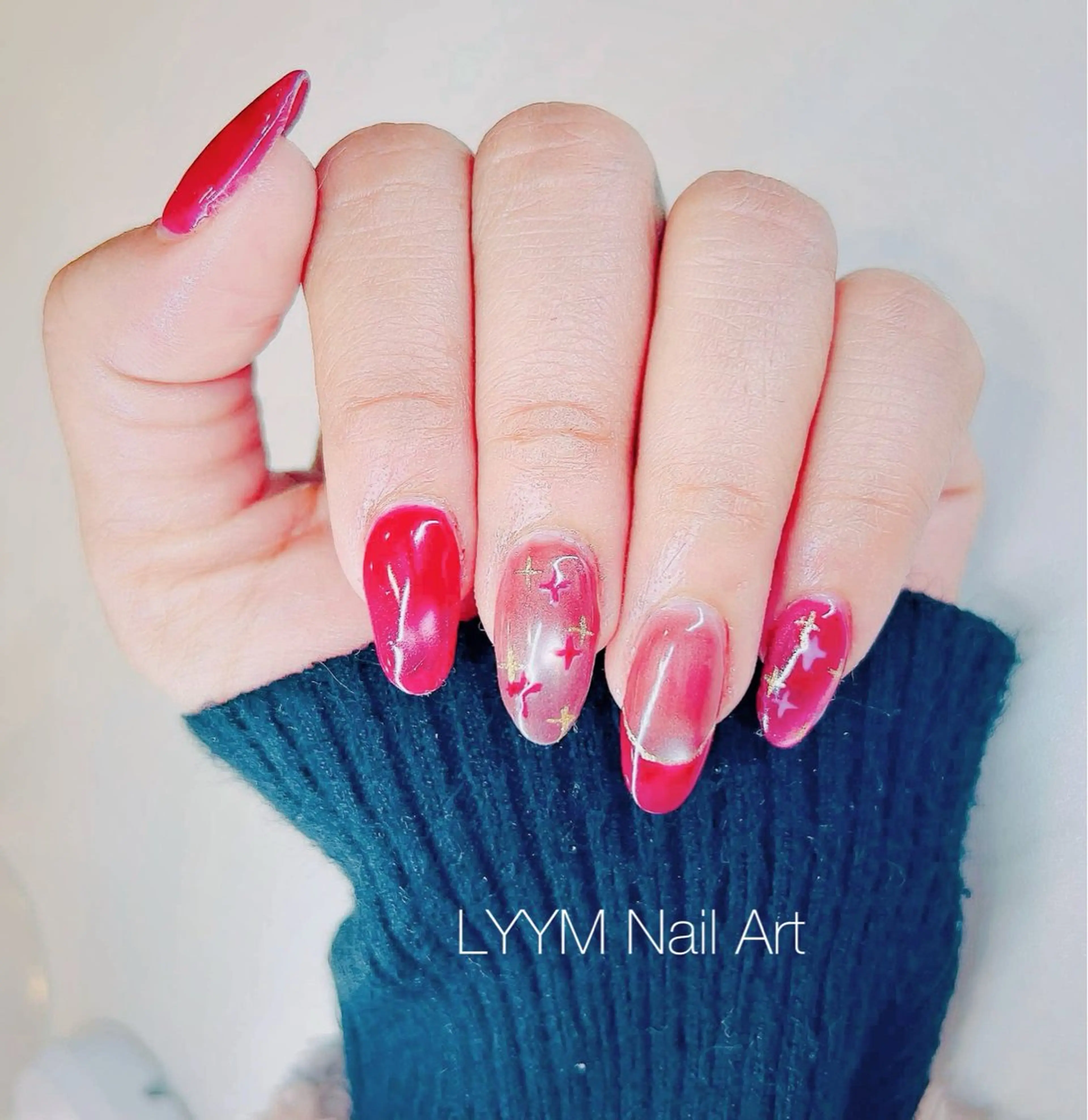 ネイル アートネイル 赤色 LYYM Nail Salonのネイルデザイン
