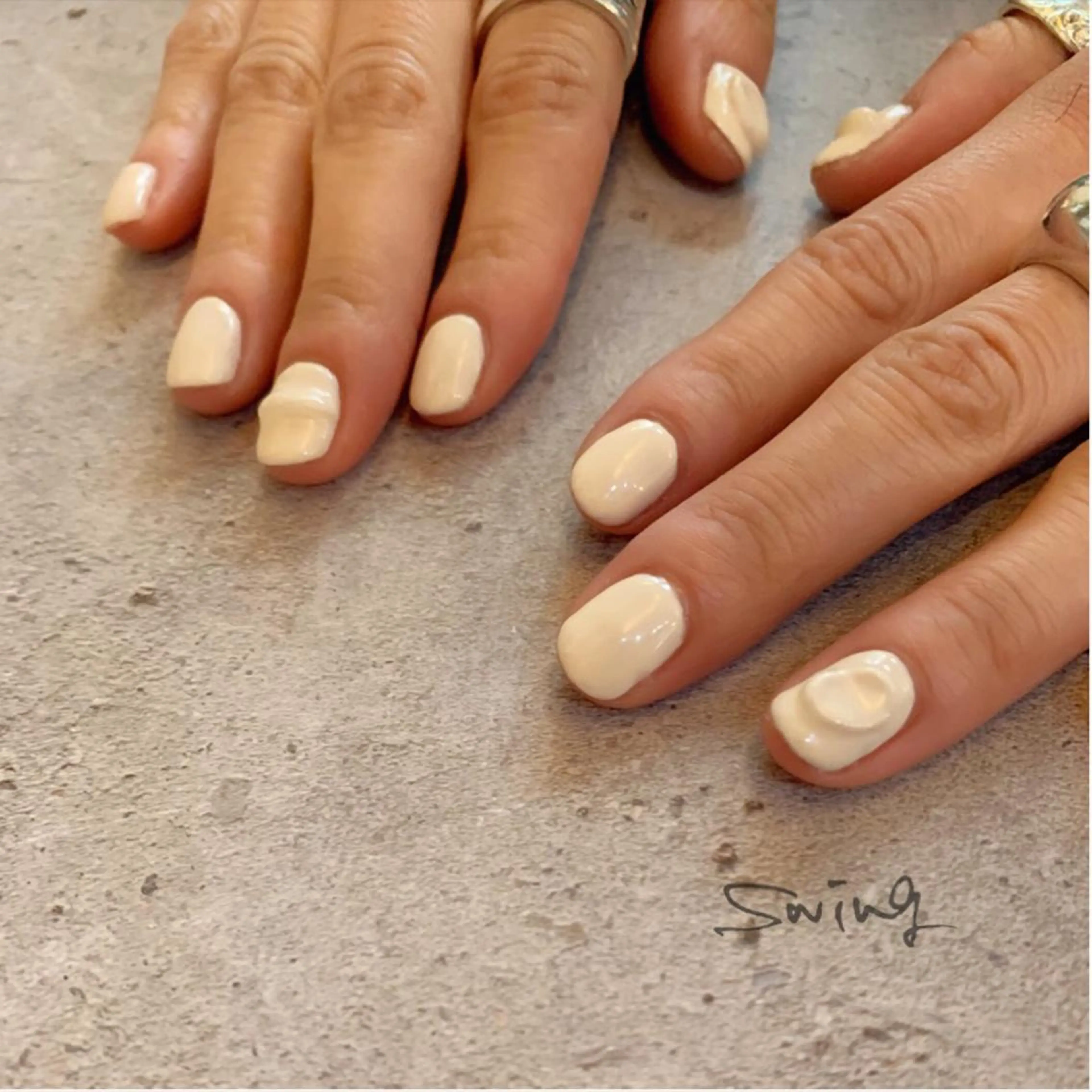 ネイル アートネイル クリアネイル ぷっくりネイル ホワイト SWING Nail Salon所属・Yoshida Takakoのネイルデザイン