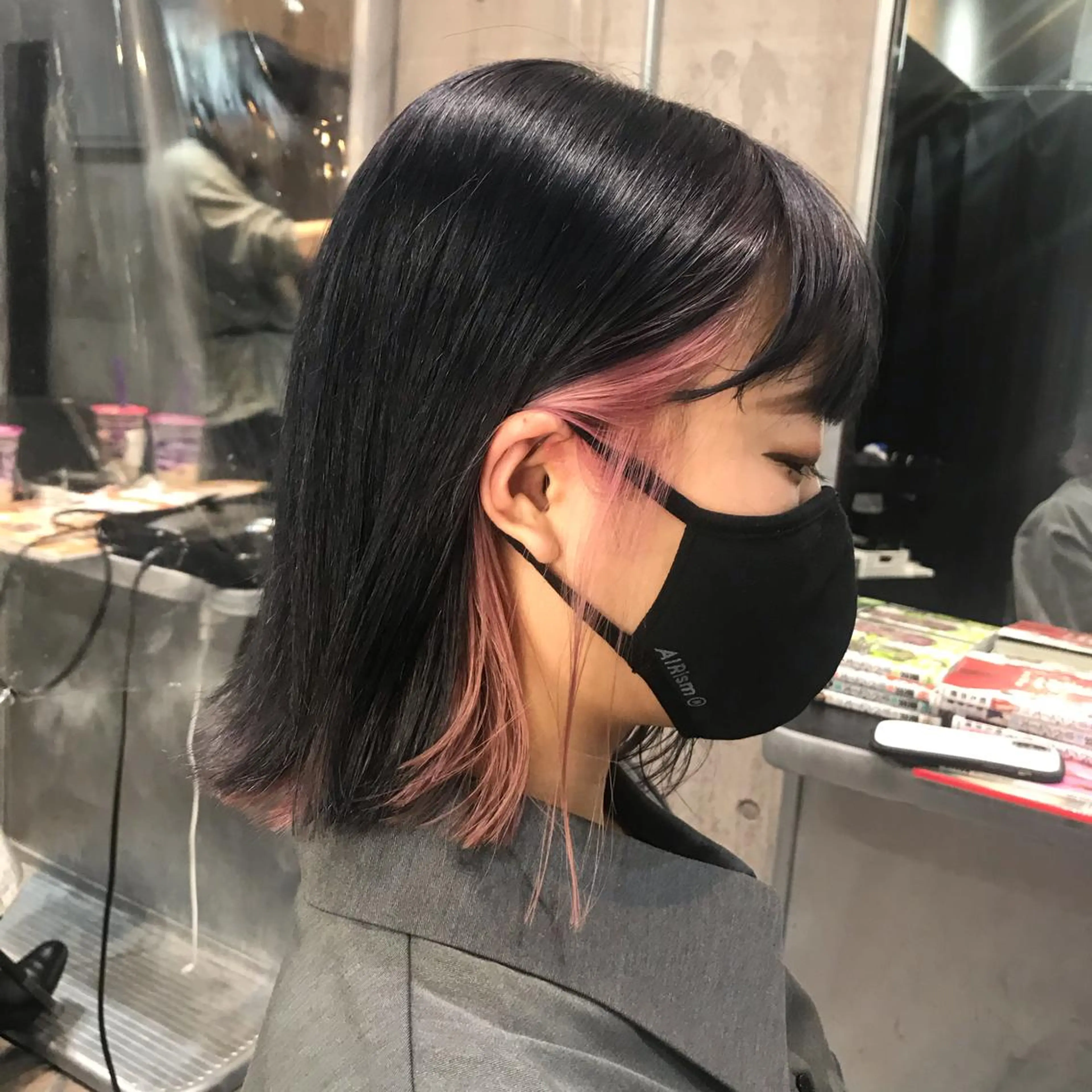 ミディアム カラー インナーカラー ピンクカラー ホワイト&レイヤーカ ットエクステ長畠俊輔のヘアスタイル