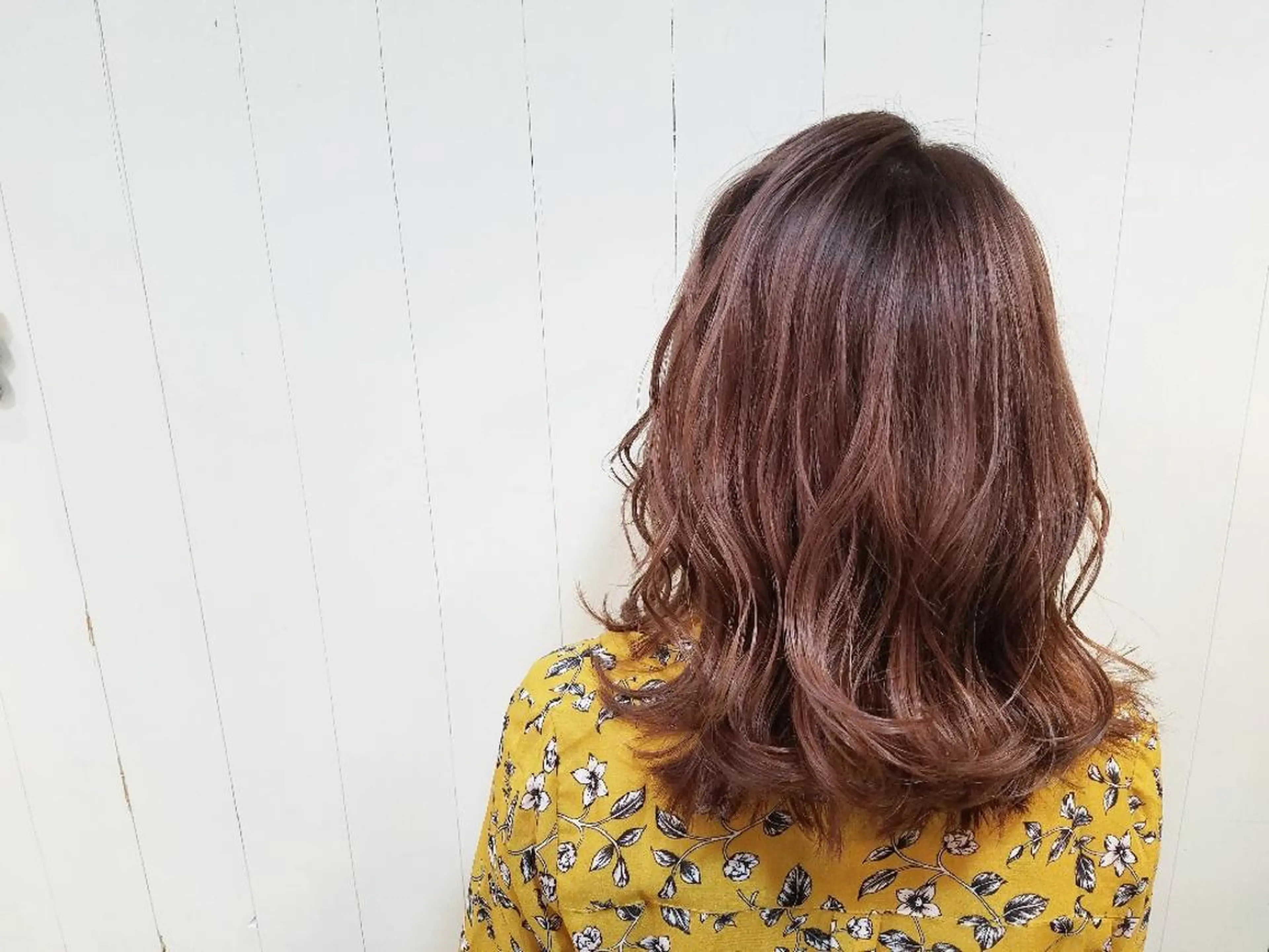 ミディアム カラー ピンクカラー ウルフ、ボブ美容師 今井のヘアスタイル