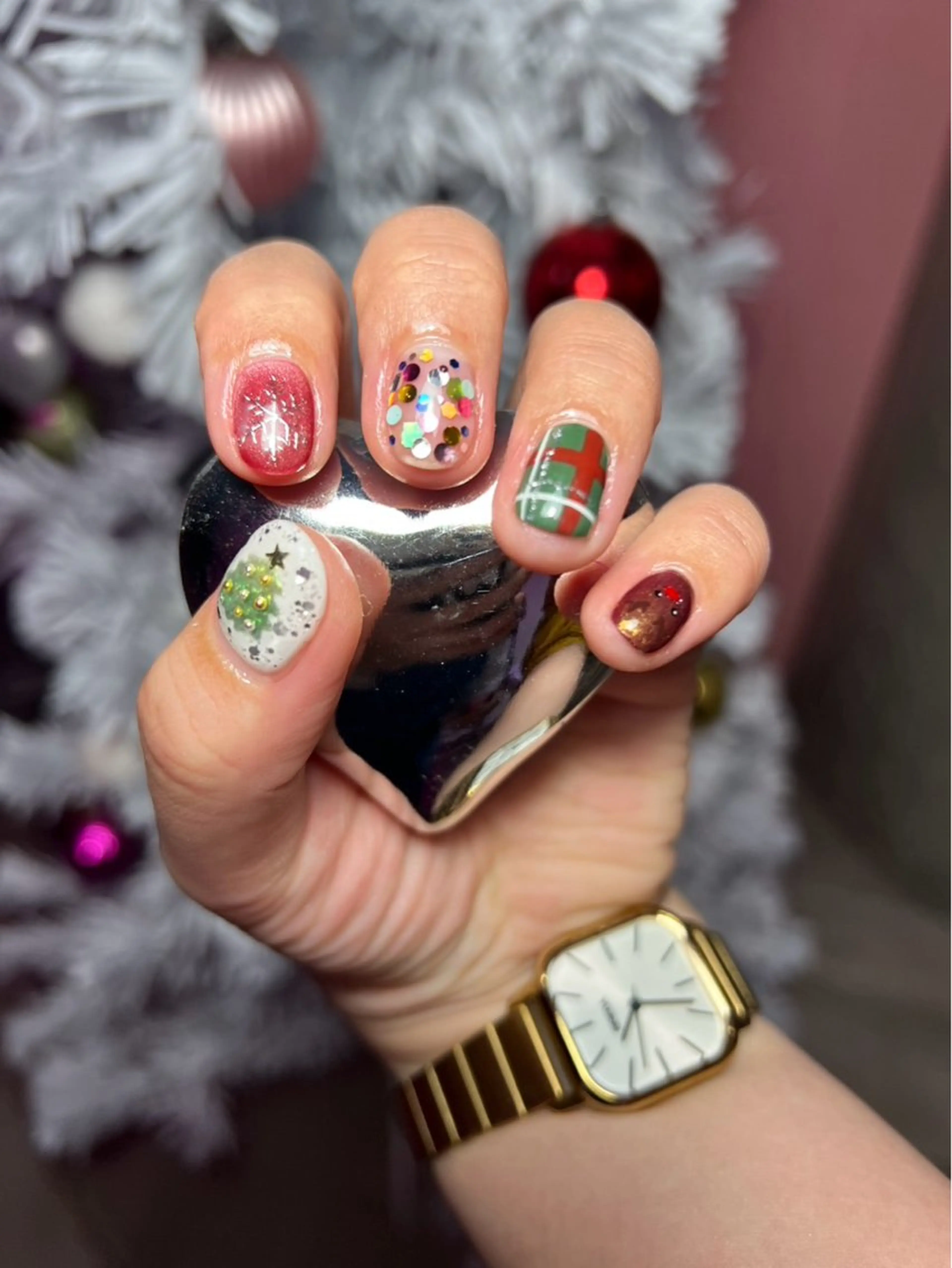 ネイル 冬ネイル クリスマス ハンドネイル 堀内 美里のネイルデザイン