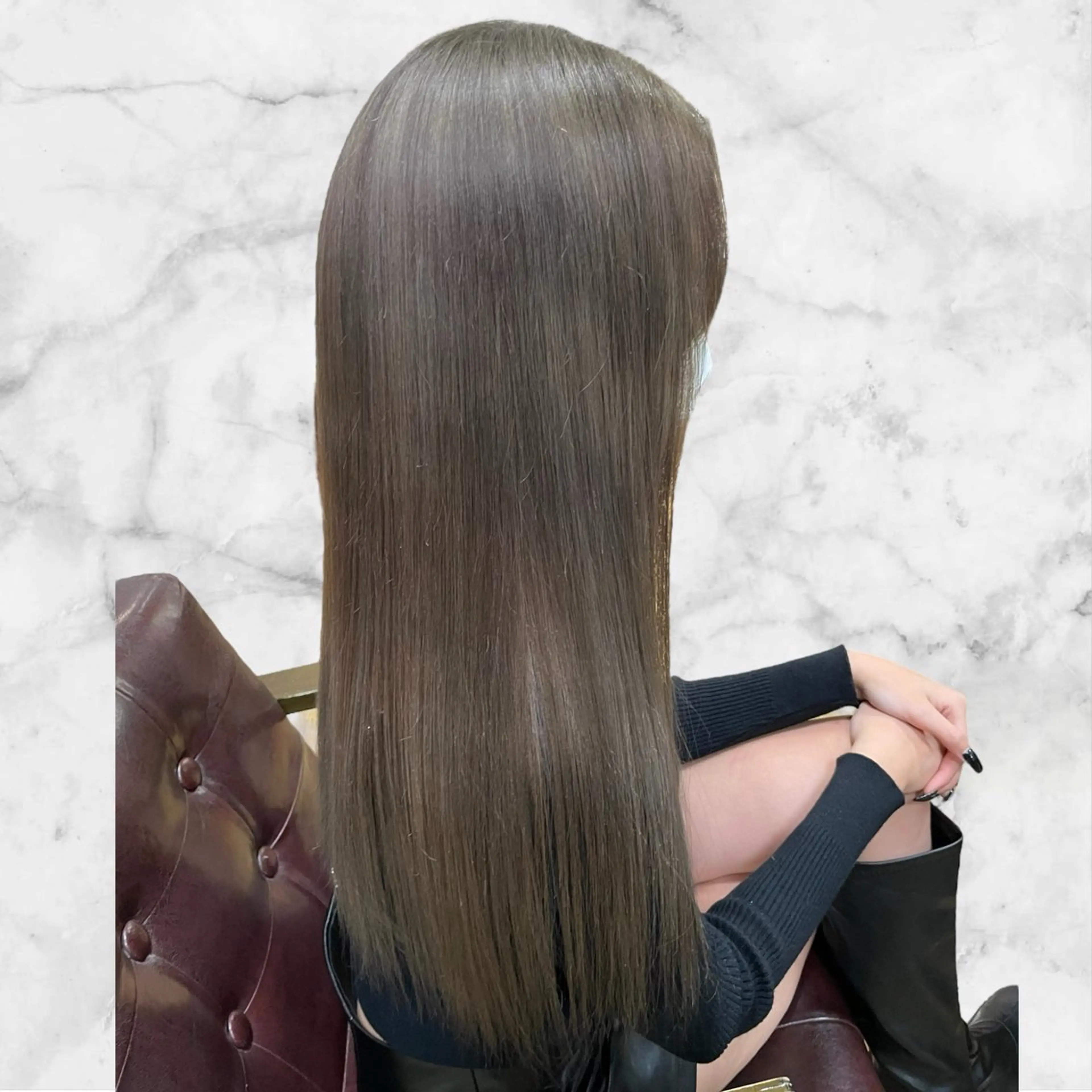 ロング カラー ブリーチ グレージュ ヘアカラー セルバ所属・HIRORO ブリーチ/ハイトーンのヘアスタイル