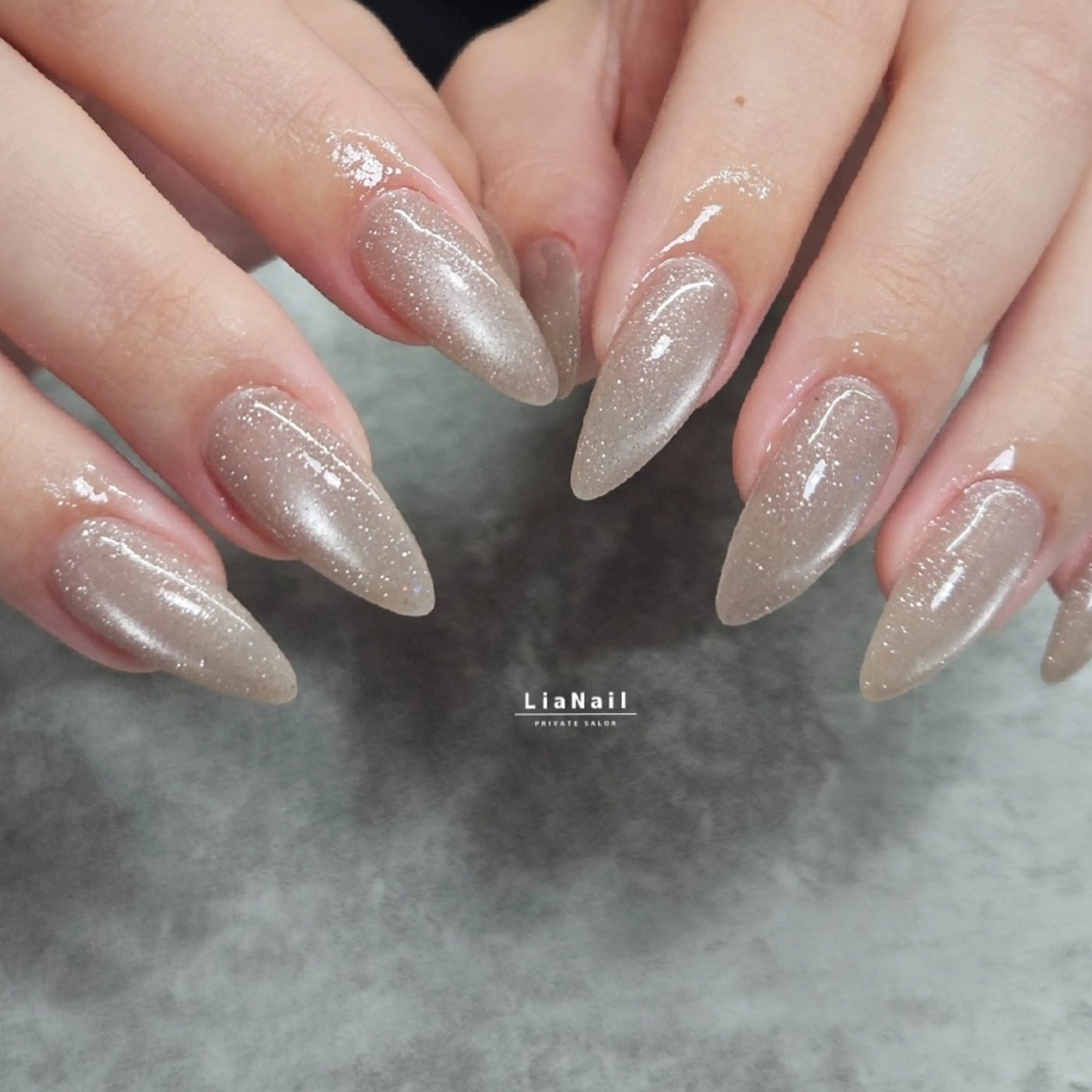 ネイル フラッシュネイル フラッシュマグ マグネットネイル ハンドネイル Lia Nailのネイルデザイン