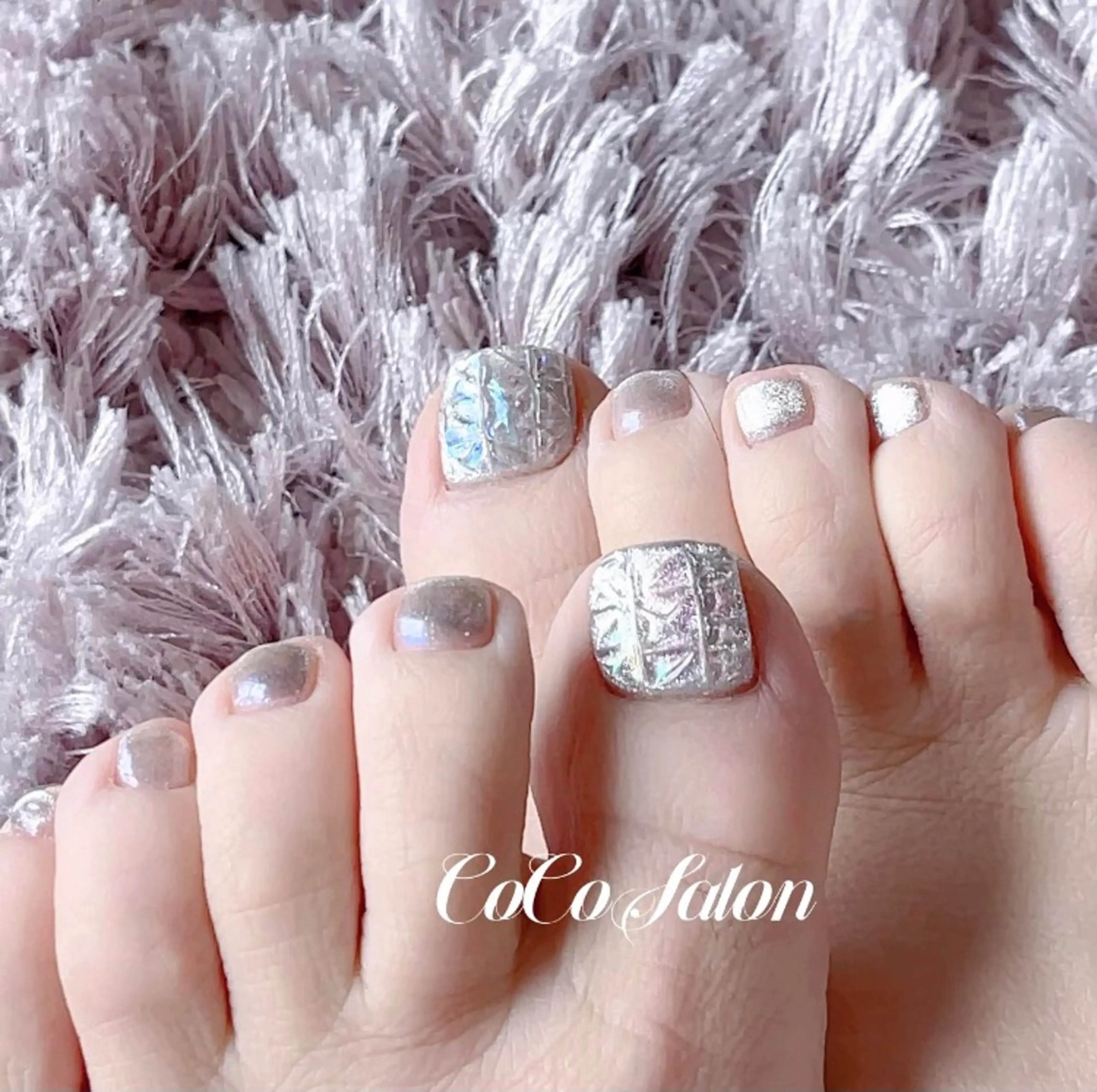 ネイル フットネイル ジェルネイル キラキラネイル マグネットネイル ニュアンスネイル CoCo Salon ネイル/睫毛/脱毛のネイルデザイン
