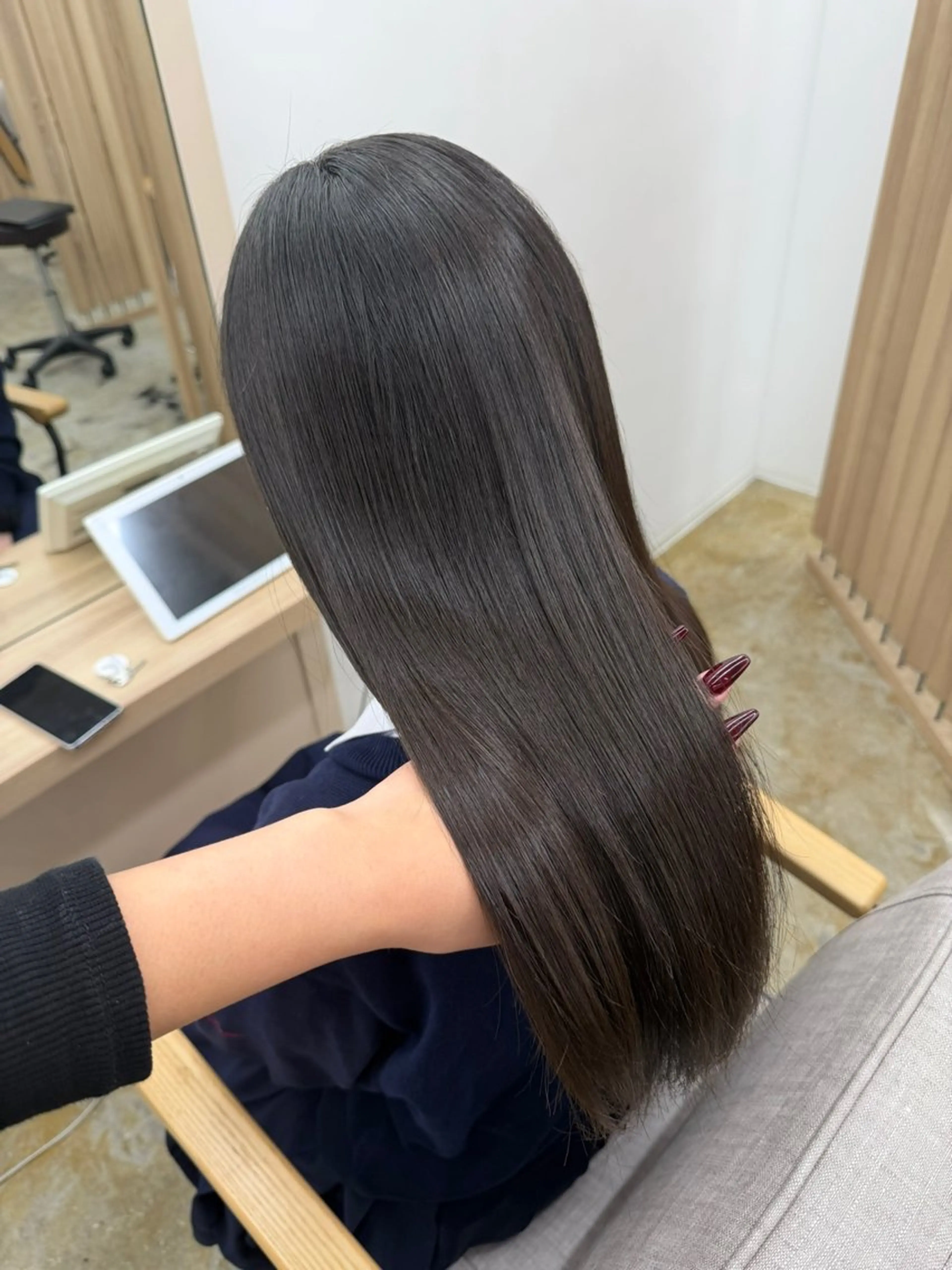 ロング パーマ カット 縮毛矯正 SOYON所属・艶髪✖️ハイトーン 🫧YURIA🫧のヘアスタイル