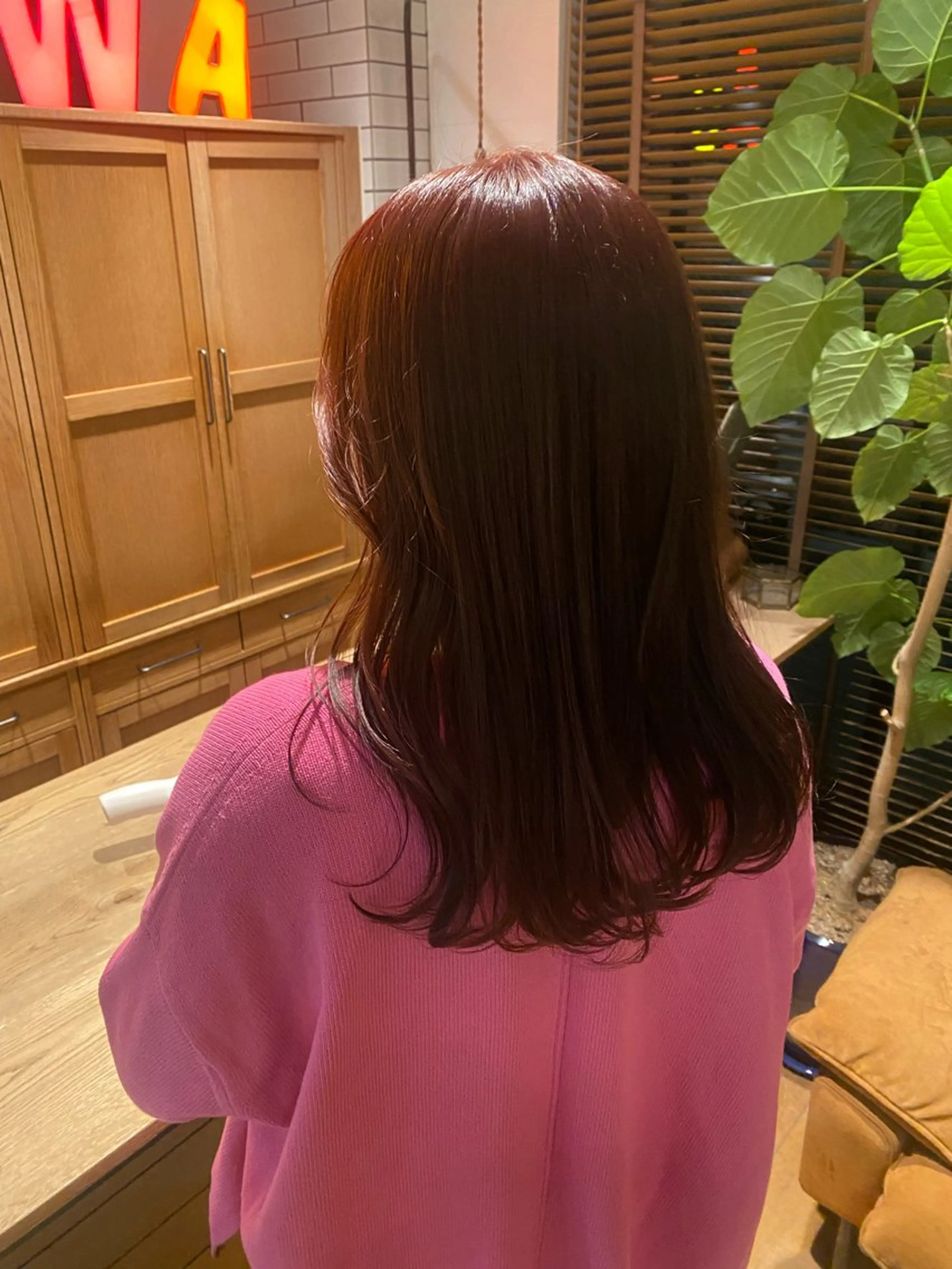 ロング カラー ブラウンカラー ピンクカラー ピンクブラウン 似合わせカット✂︎ 艶カラー･*:湊七海のヘアスタイル