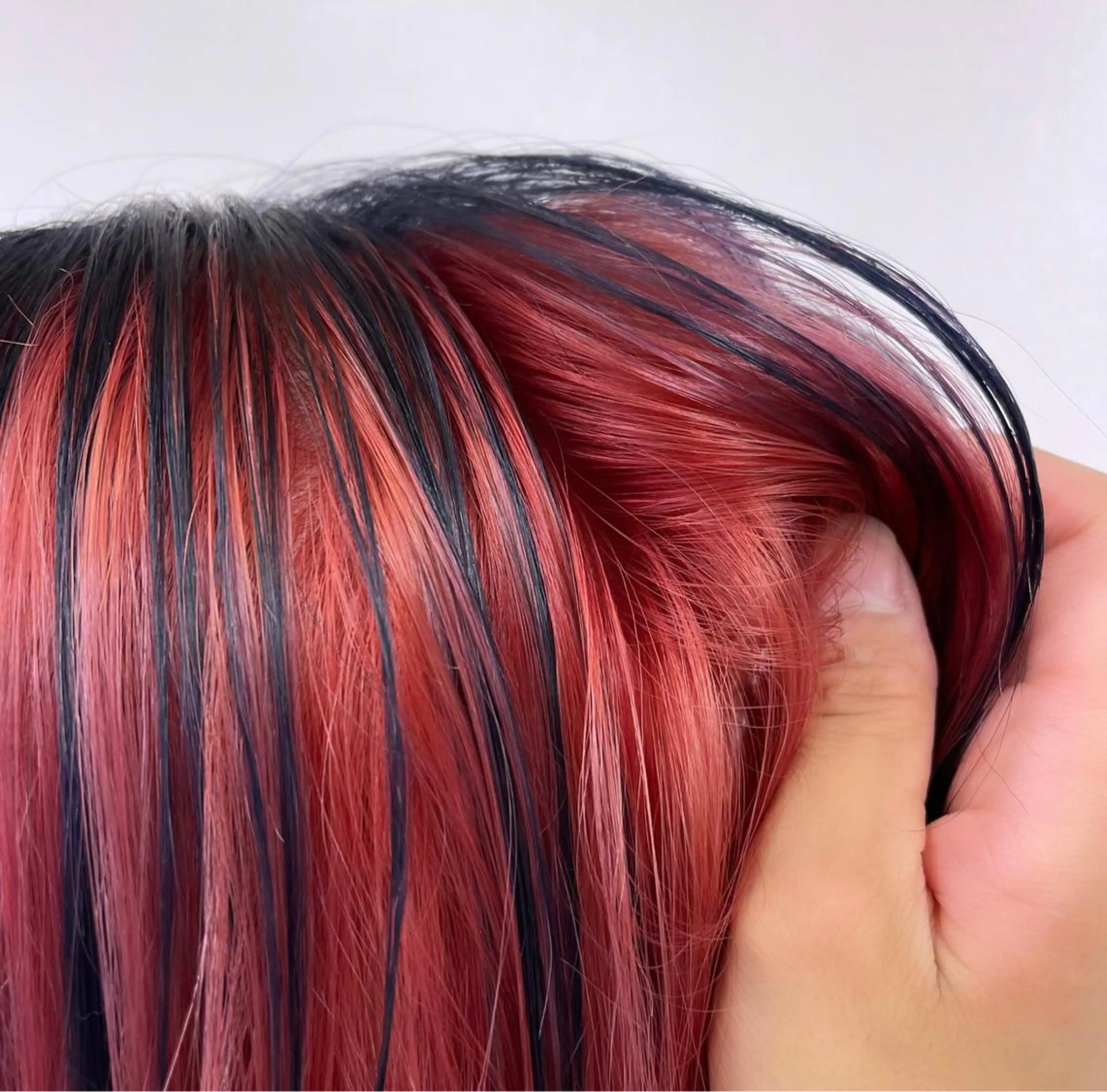 カラー ブリーチ ハイトーン/ 縮毛矯正のヘアスタイル