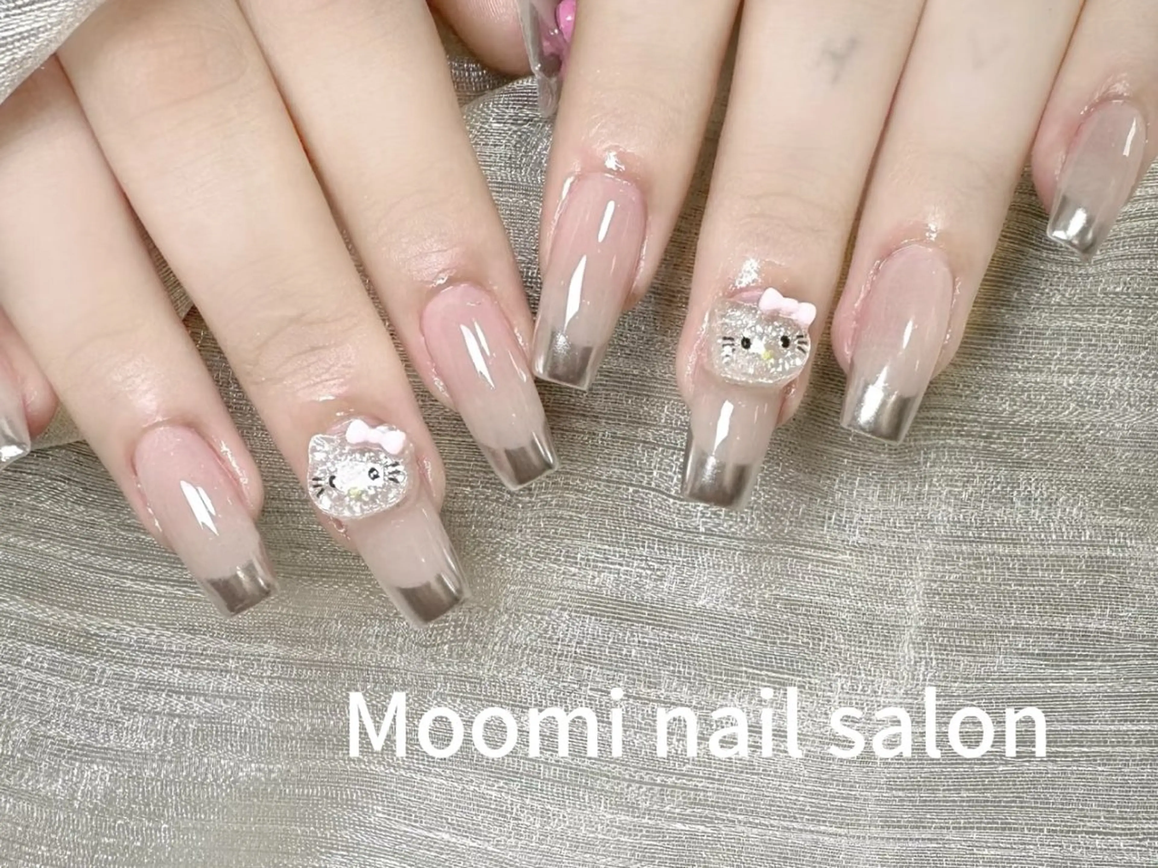 ロング Moomi あずりのネイルデザイン