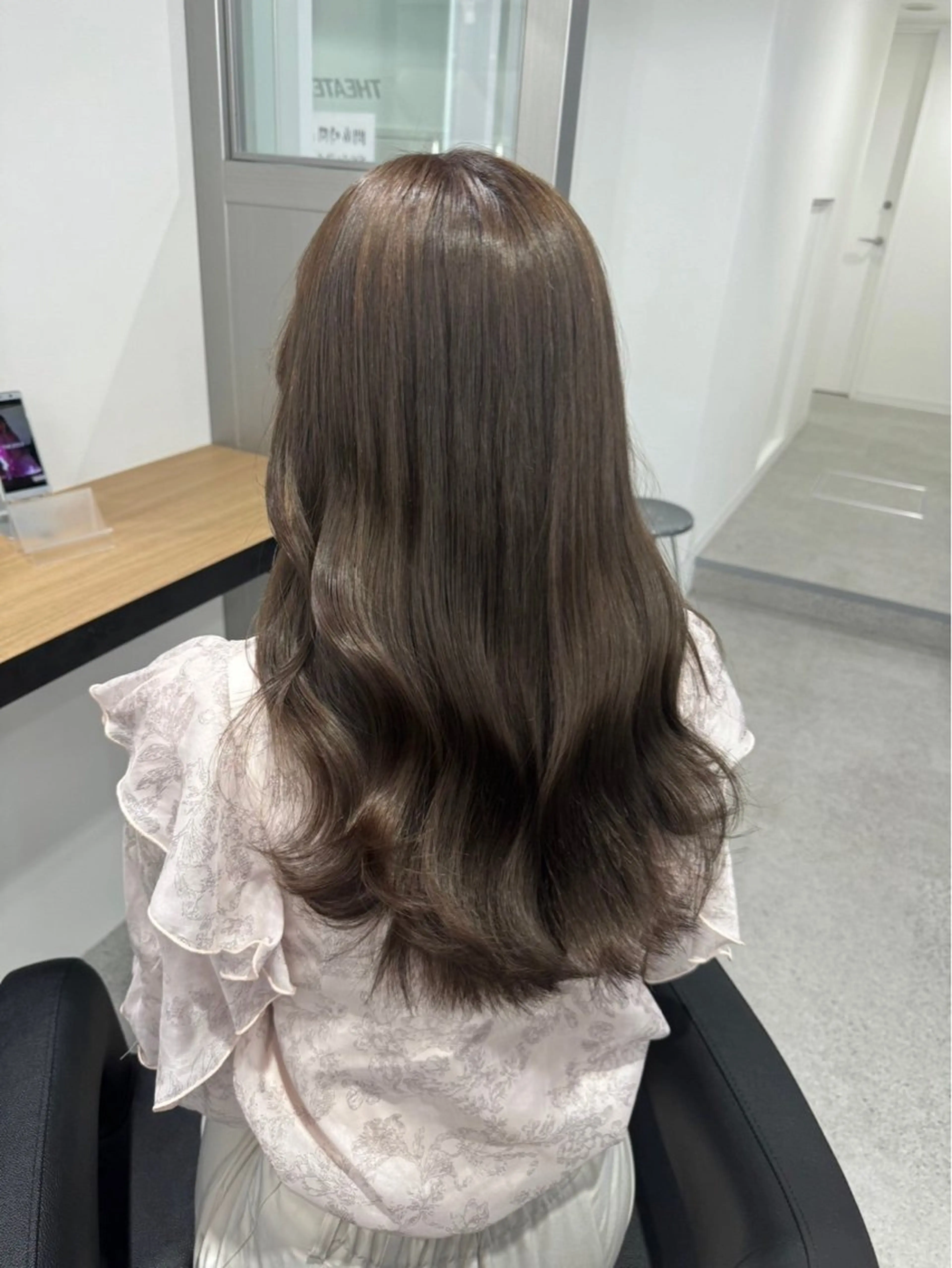 ロング カラー ヘアアレンジ ブリーチ ブリーチなしカラー 髪質改善 トリートメント 🎀RIN🎀 就活🩶暗髪カラーのヘアスタイル